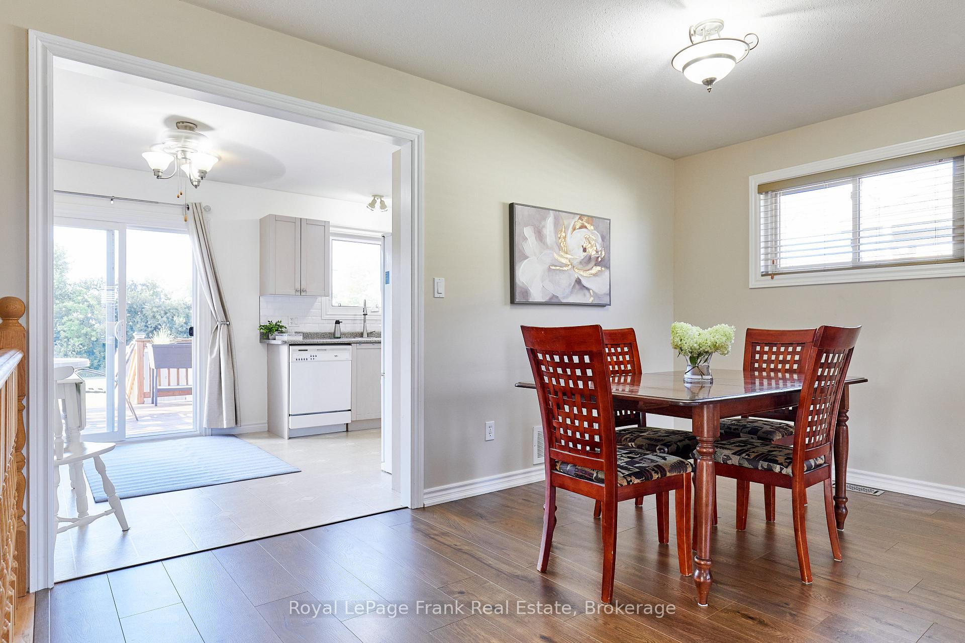 Photo 7 of 24 Beverly Street, Kawartha Lakes, Lindsay — HOMEH
