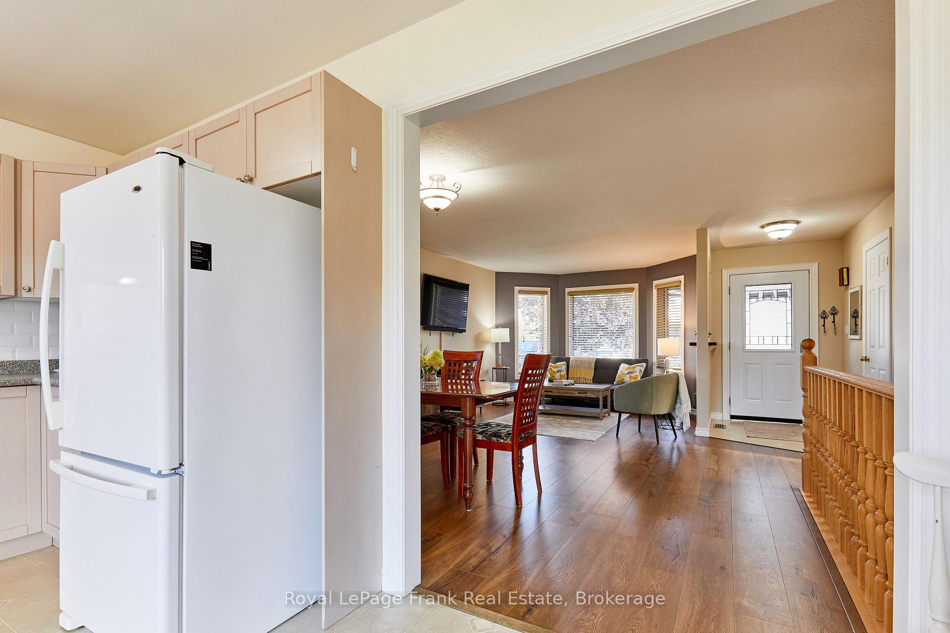 Photo 9 of 24 Beverly Street, Kawartha Lakes, Lindsay — HOMEH