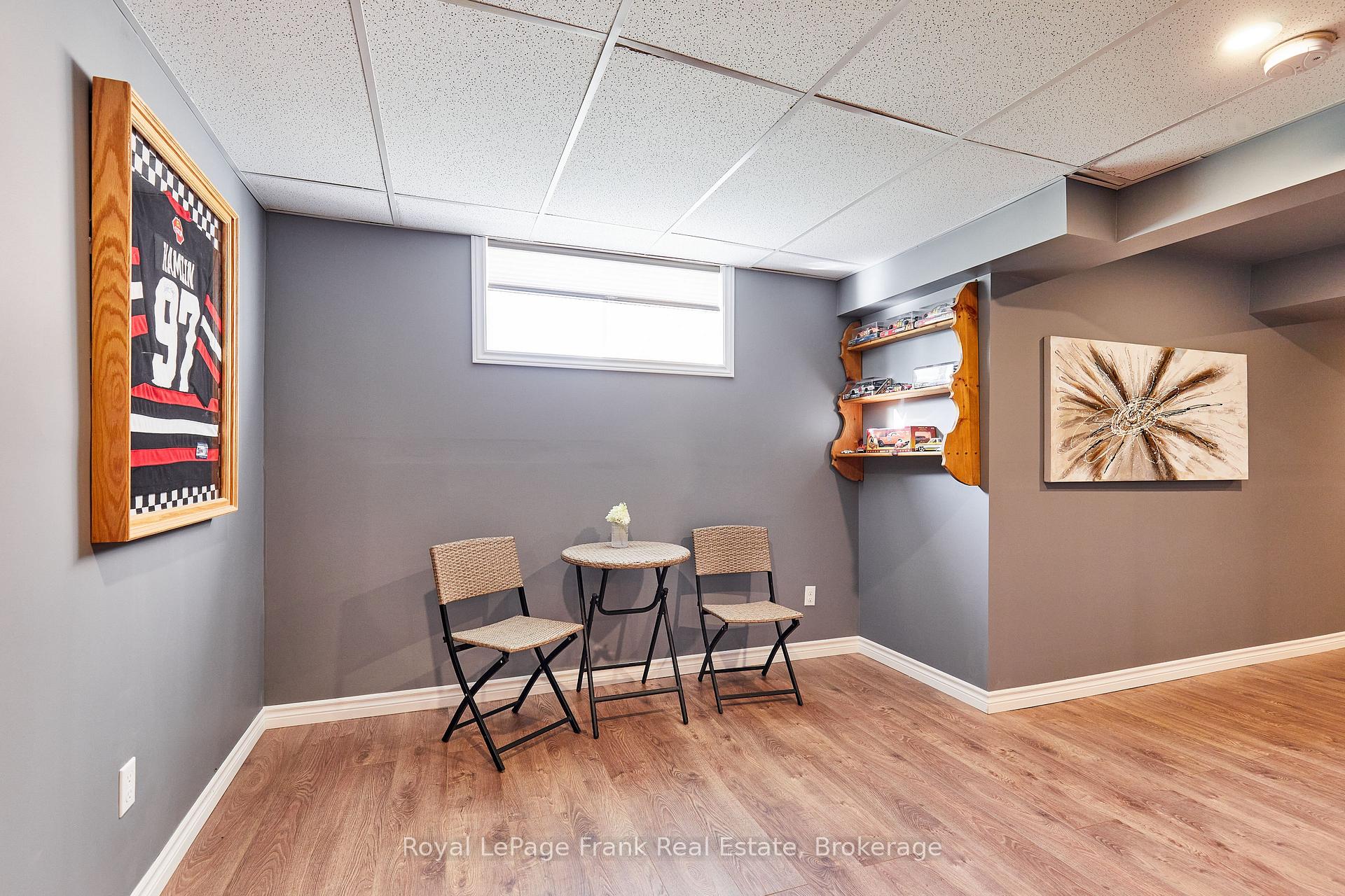 Photo 19 of 24 Beverly Street, Kawartha Lakes, Lindsay — HOMEH