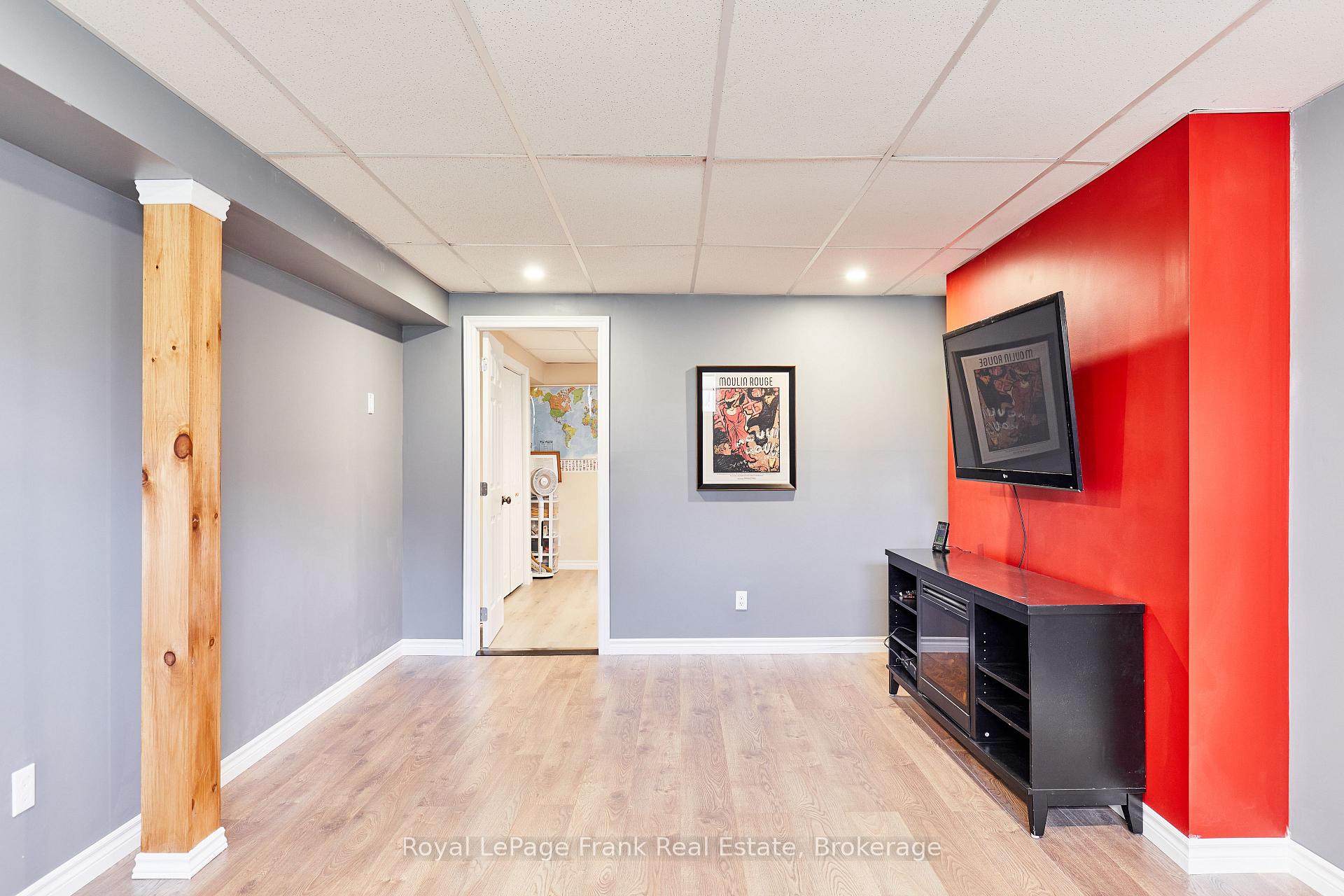 Photo 20 of 24 Beverly Street, Kawartha Lakes, Lindsay — HOMEH