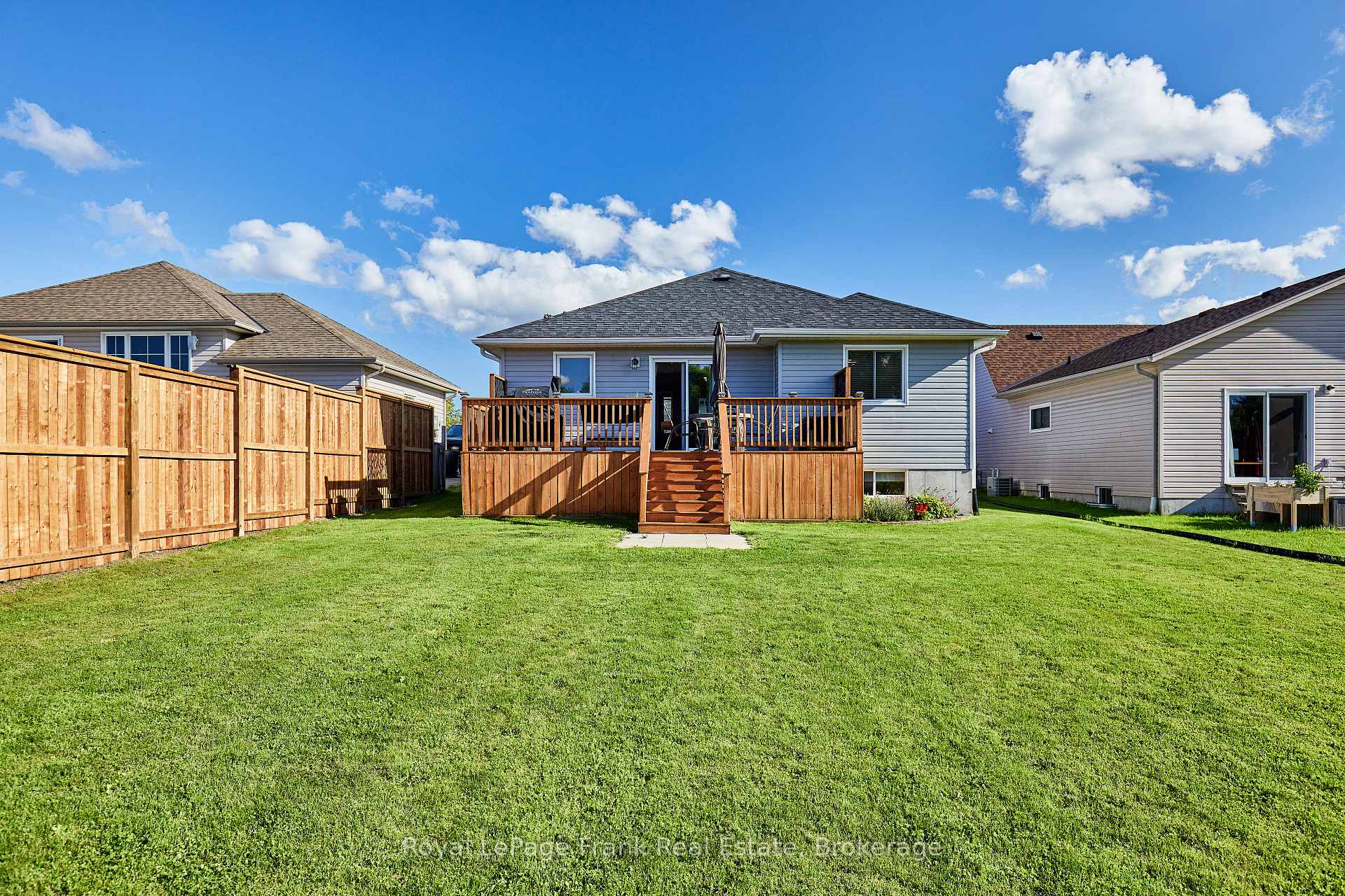 Photo 32 of 24 Beverly Street, Kawartha Lakes, Lindsay — HOMEH