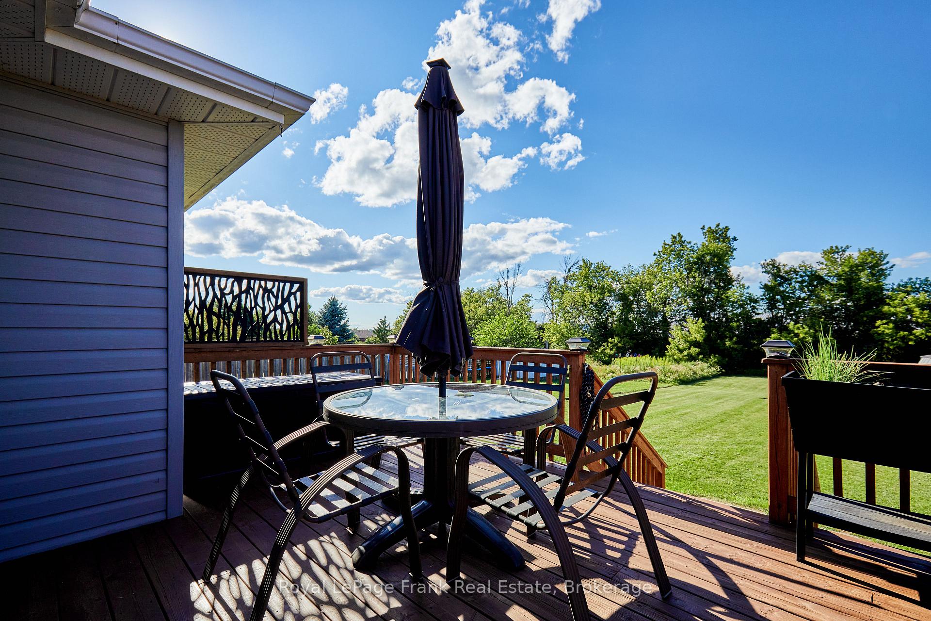 Photo 30 of 24 Beverly Street, Kawartha Lakes, Lindsay — HOMEH