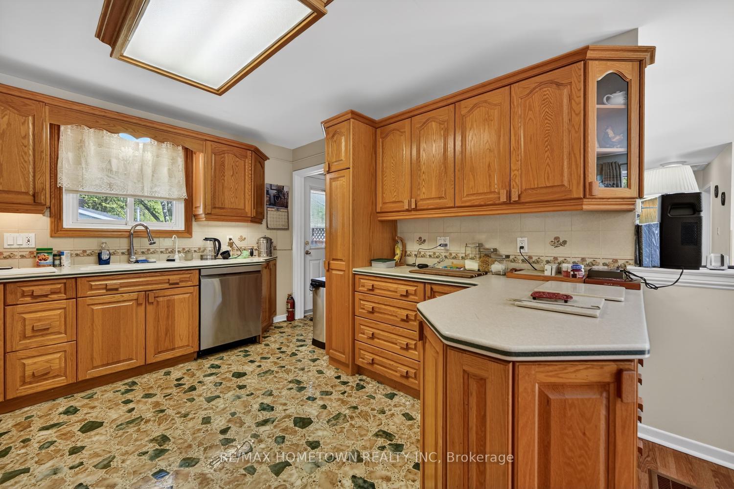 Photo 12 of 1404 Hallecks Road E, Elizabethtown-Kitley, Elizabethtown Kitley (Old Kitley) Twp — HOMEH
