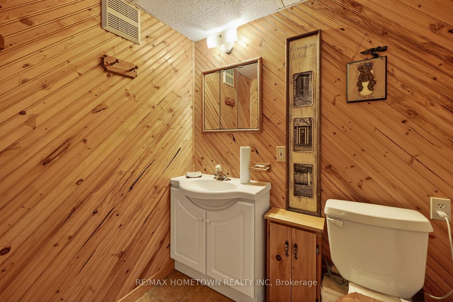 Photo 25 of 1404 Hallecks Road E, Elizabethtown-Kitley, Elizabethtown Kitley (Old Kitley) Twp — HOMEH