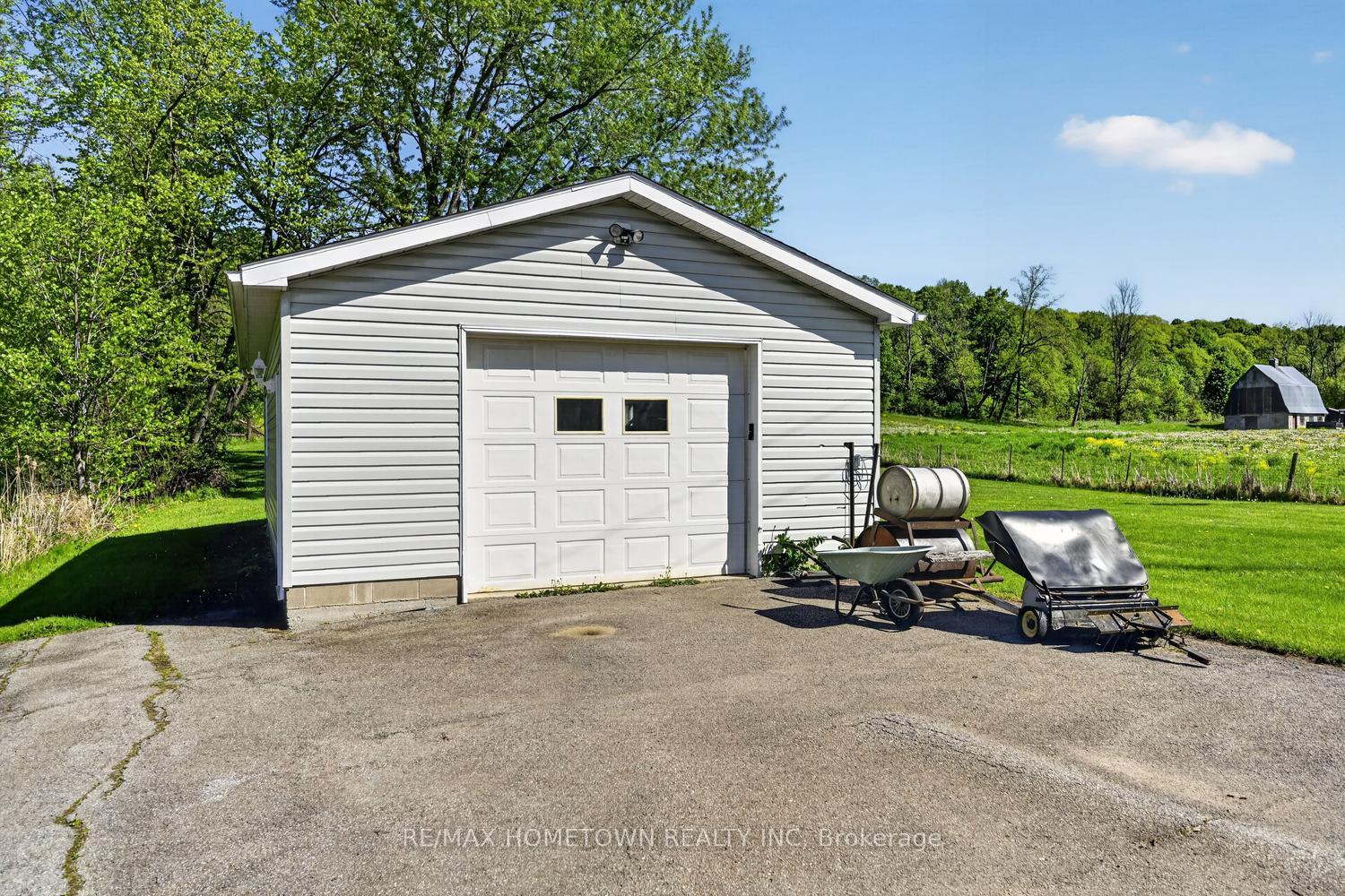 Photo 35 of 1404 Hallecks Road E, Elizabethtown-Kitley, Elizabethtown Kitley (Old Kitley) Twp — HOMEH