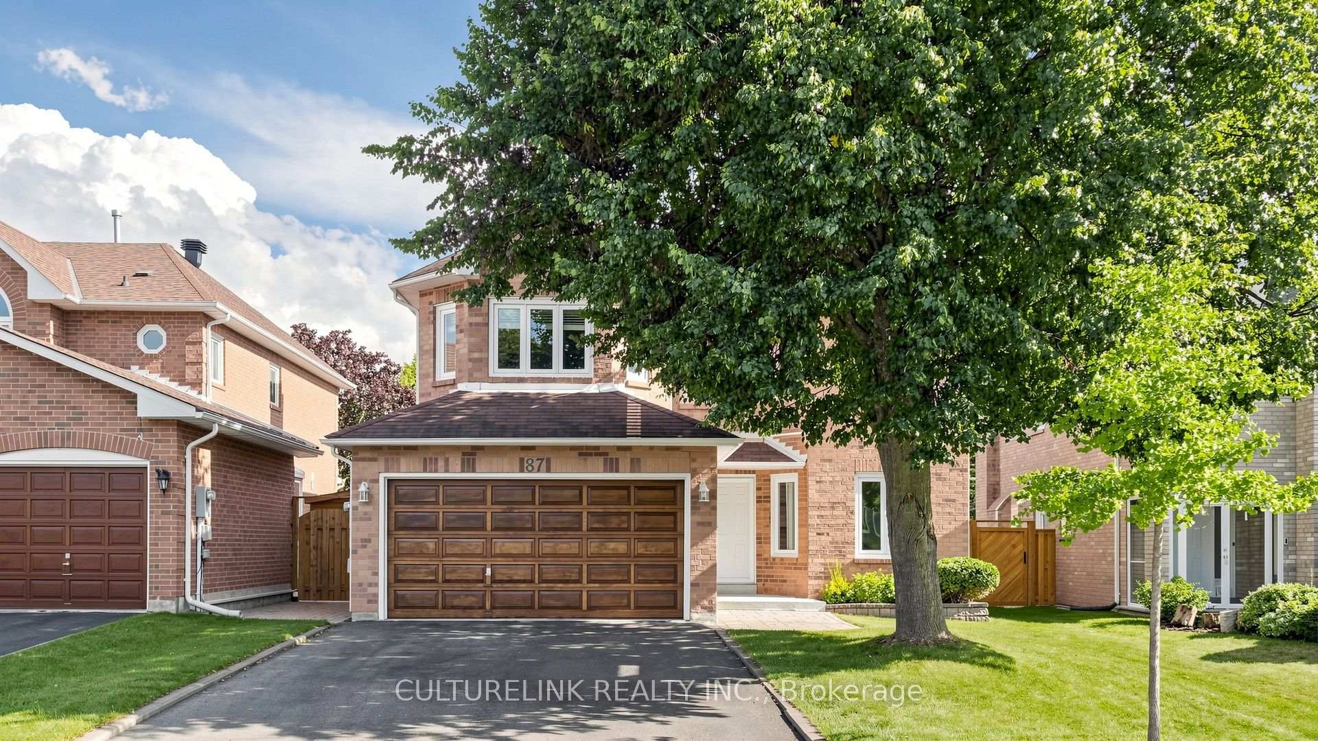 Photo 1 of 87 Morrison Crescent, Markham, Buttonville — HOMEH