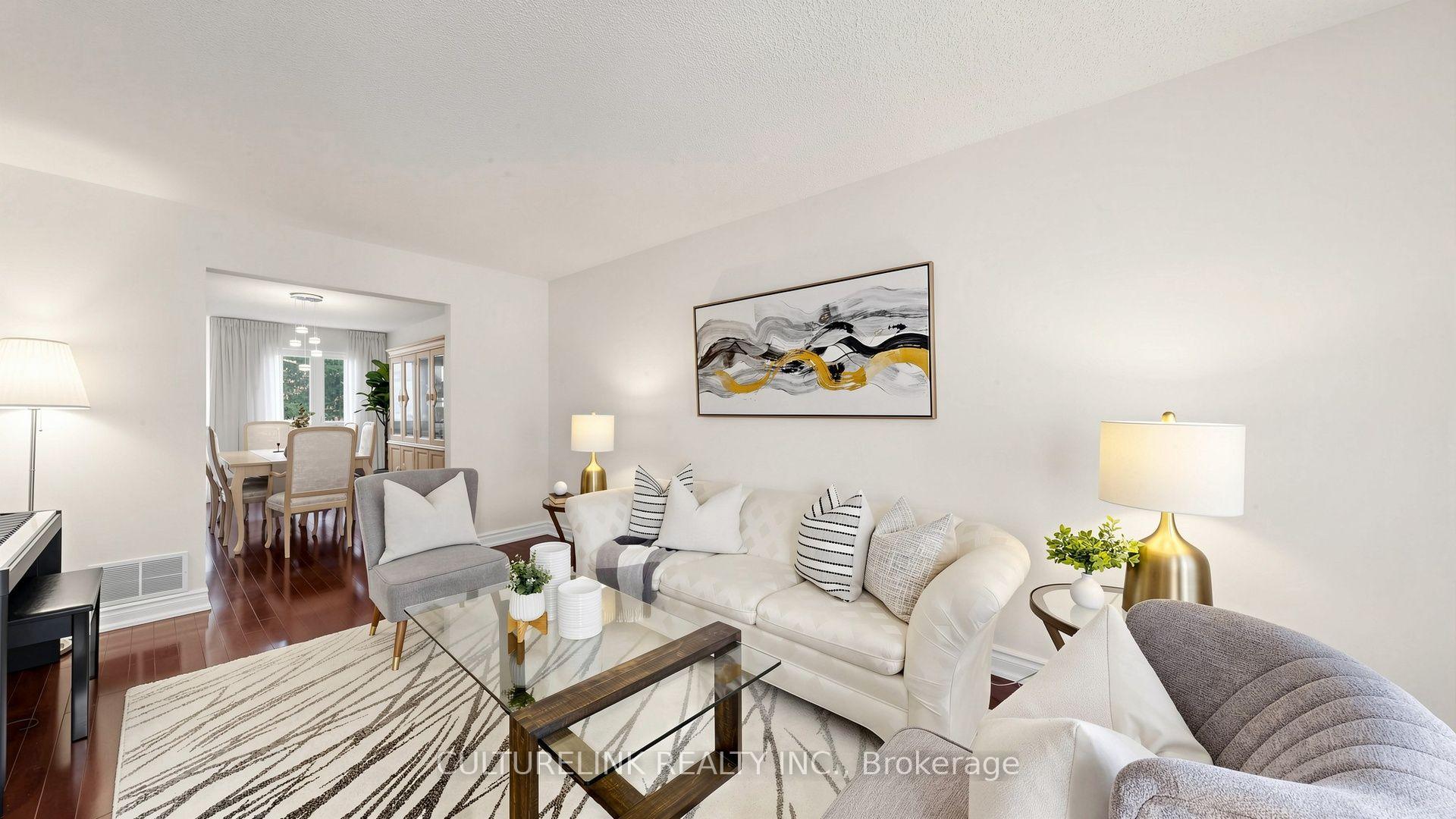 Photo 3 of 87 Morrison Crescent, Markham, Buttonville — HOMEH