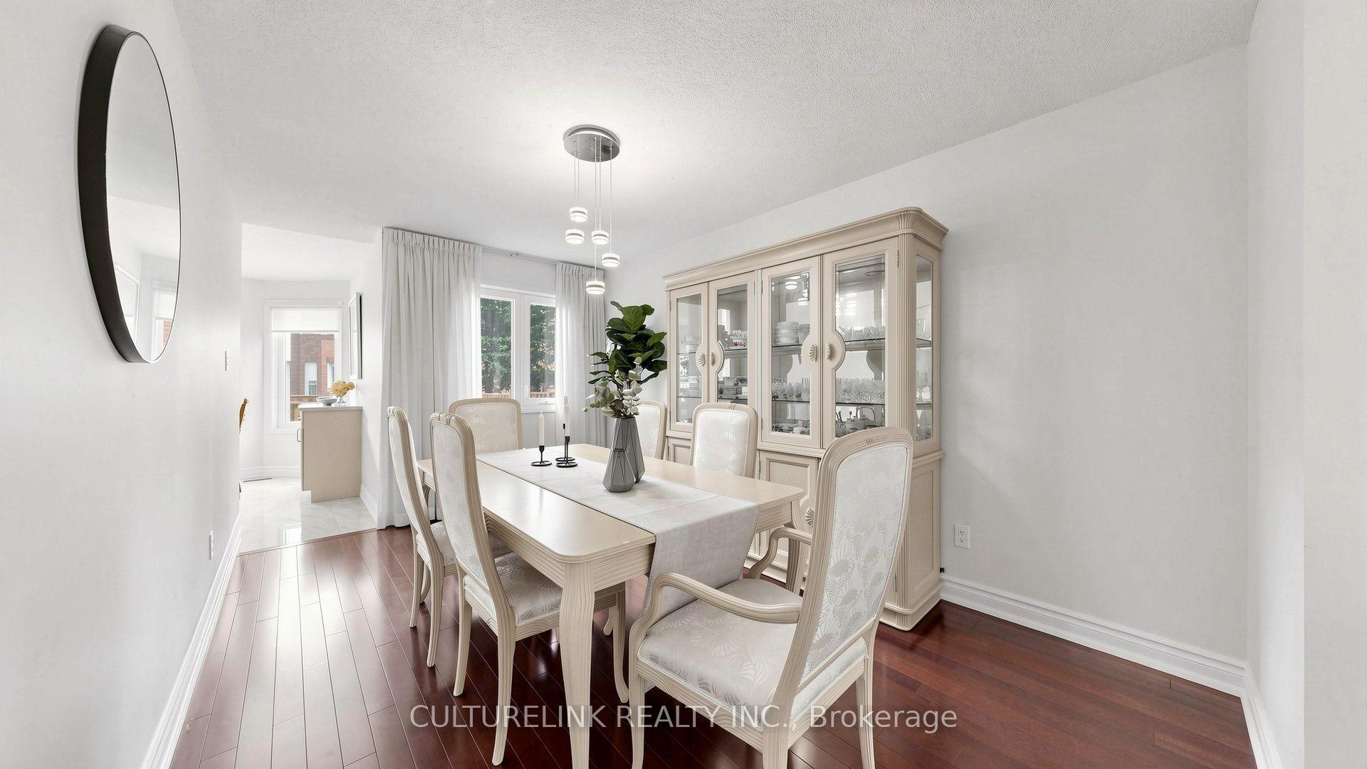 Photo 7 of 87 Morrison Crescent, Markham, Buttonville — HOMEH