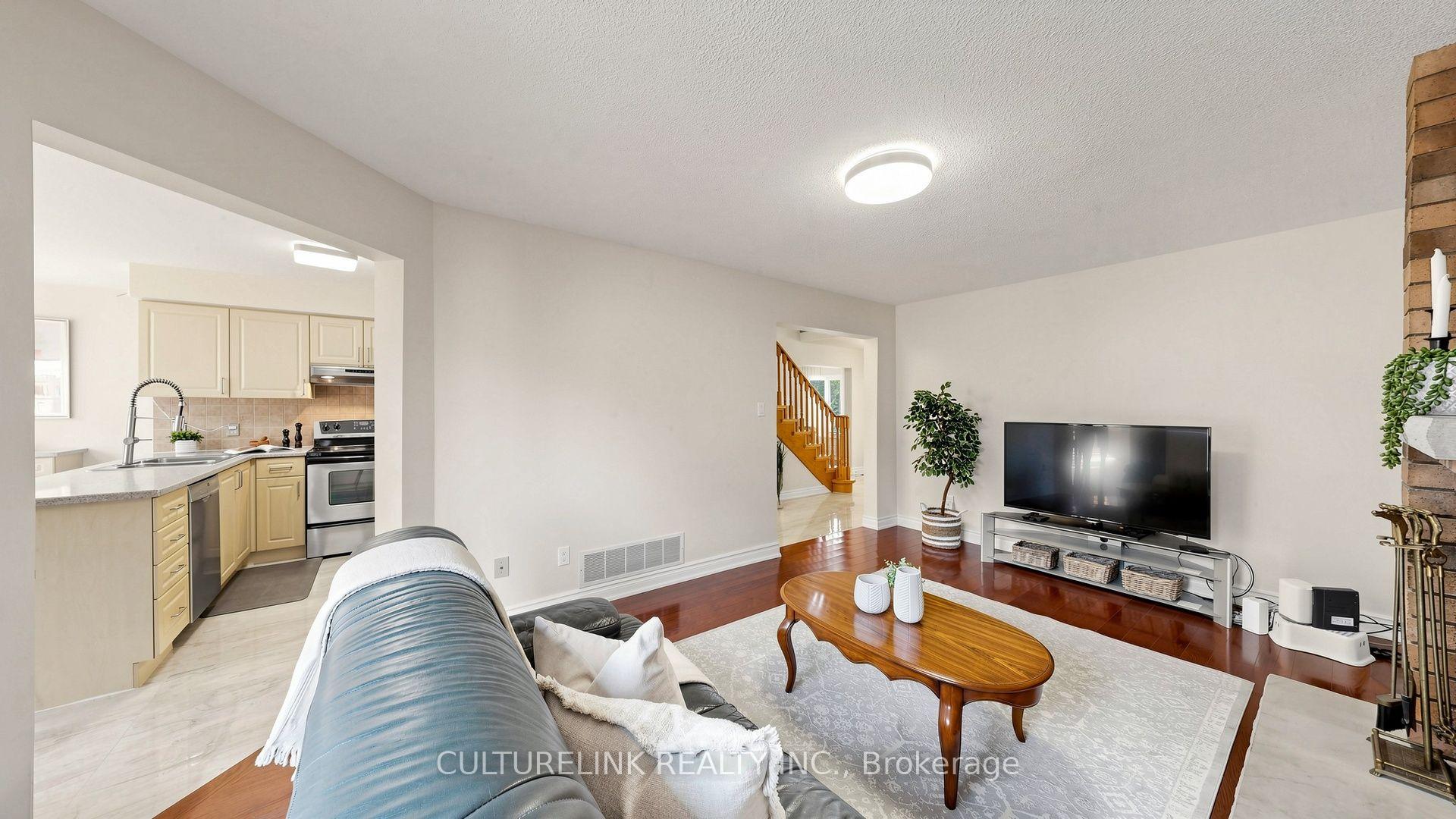 Photo 15 of 87 Morrison Crescent, Markham, Buttonville — HOMEH