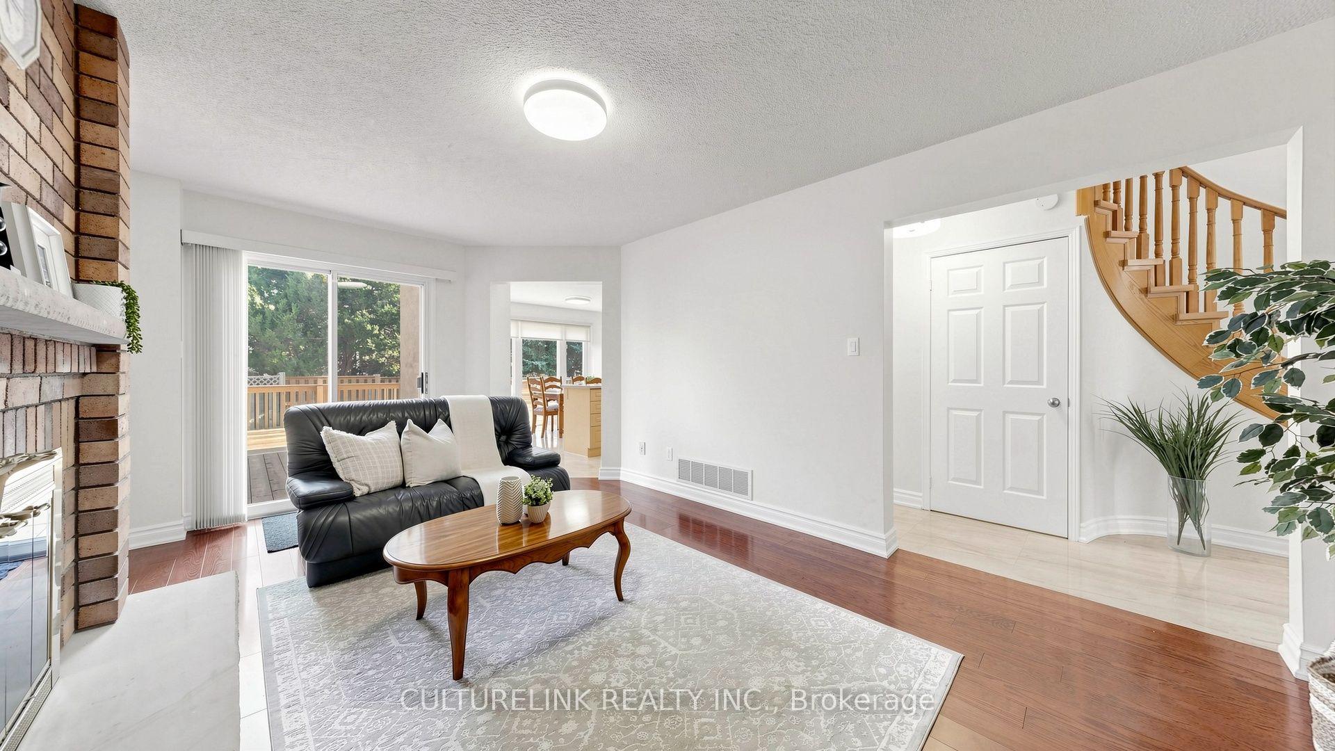 Photo 16 of 87 Morrison Crescent, Markham, Buttonville — HOMEH