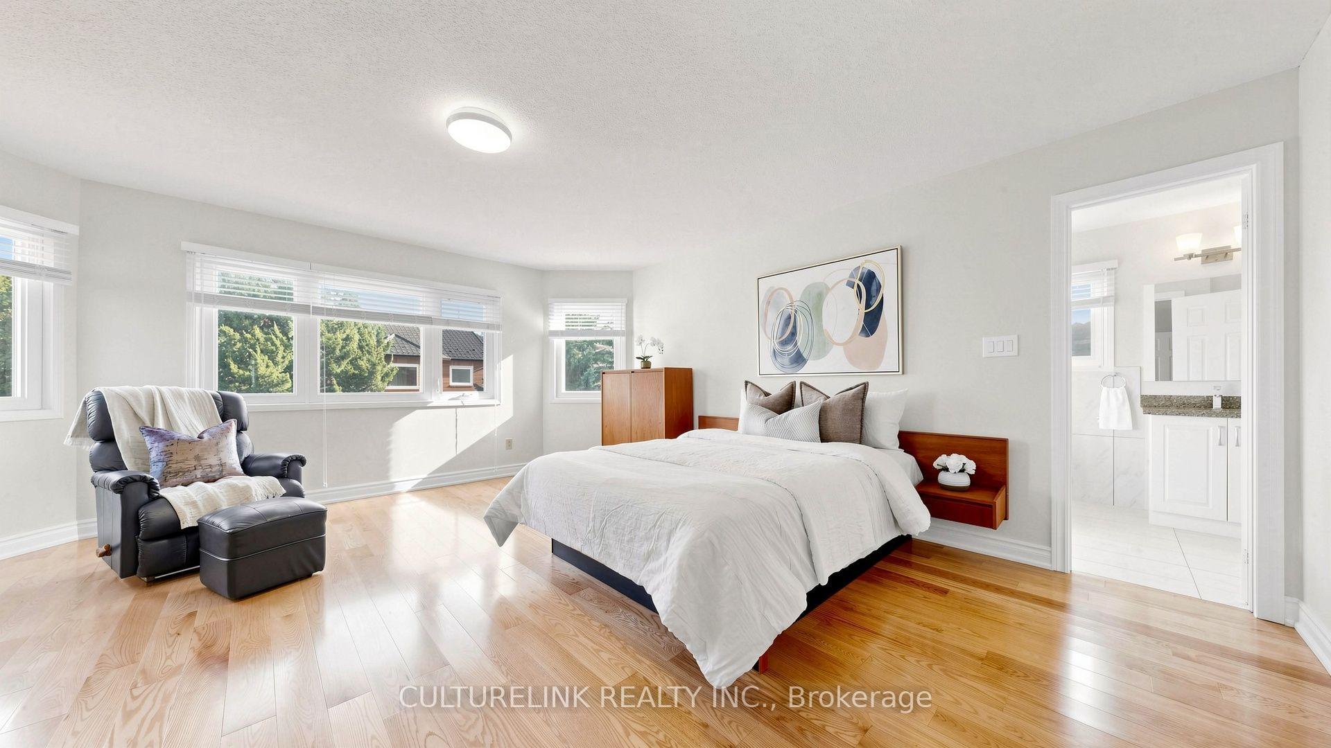 Photo 19 of 87 Morrison Crescent, Markham, Buttonville — HOMEH