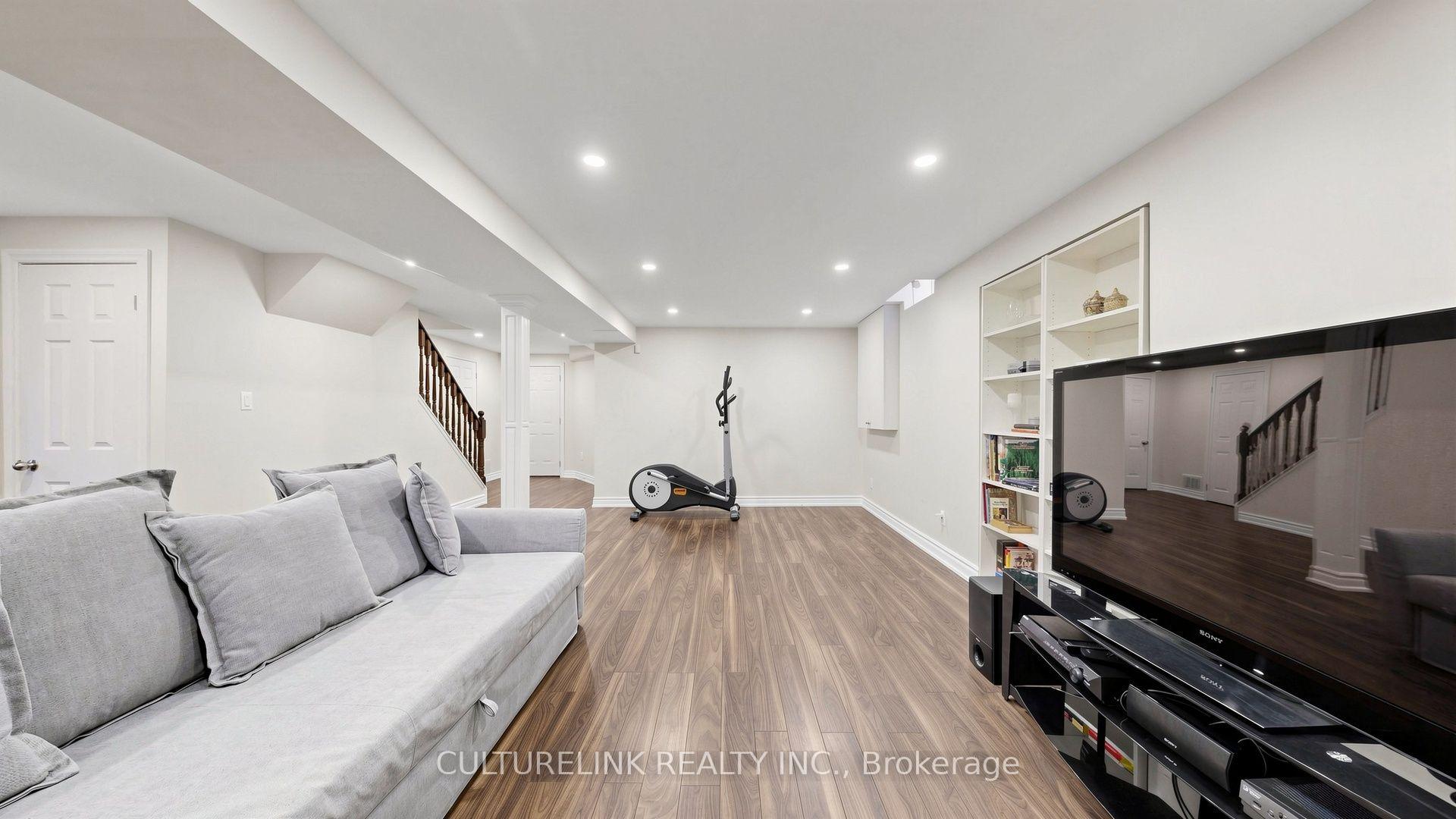 Photo 28 of 87 Morrison Crescent, Markham, Buttonville — HOMEH