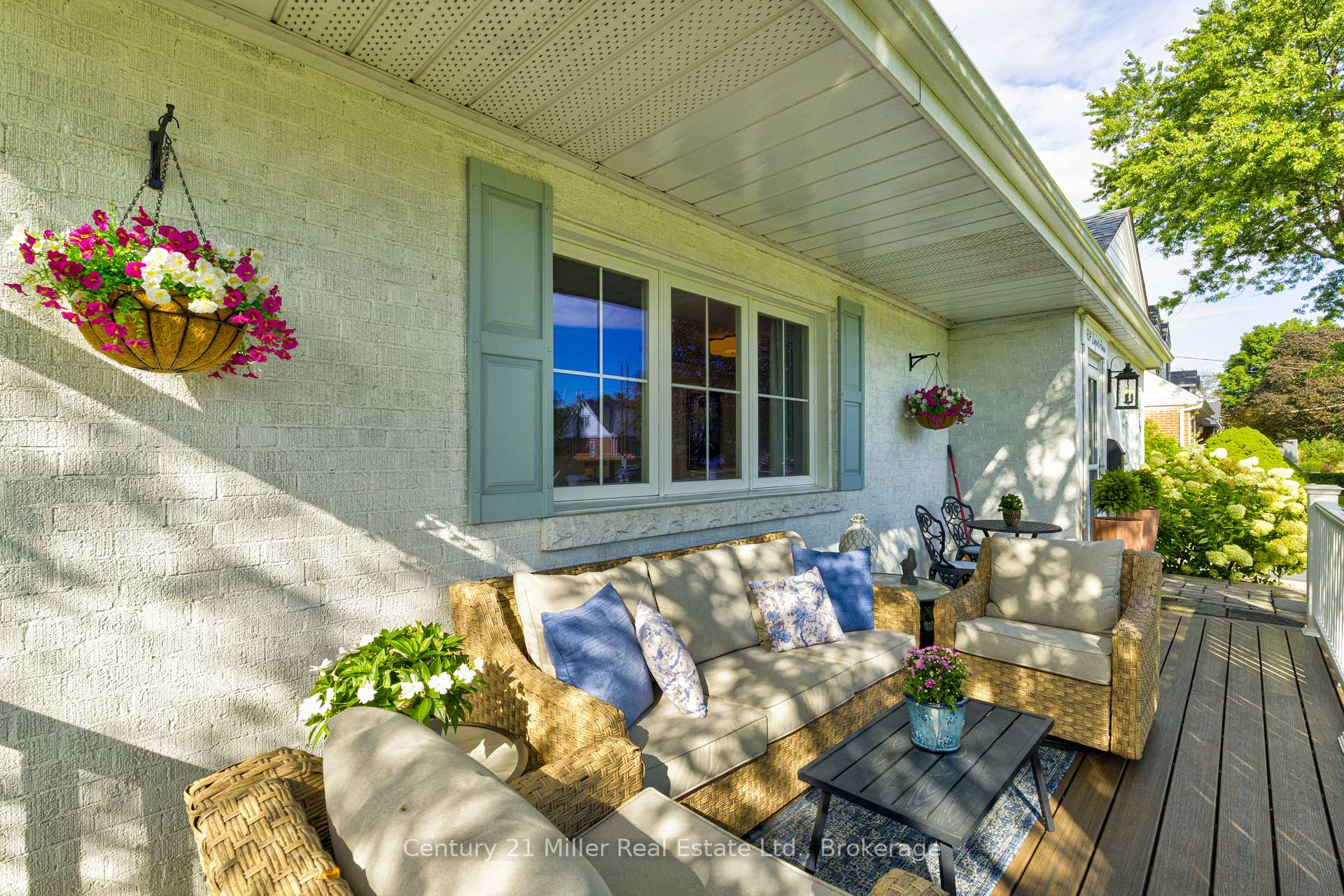 Photo 5 of 934 Danforth Avenue, Burlington, Bayview — HOMEH