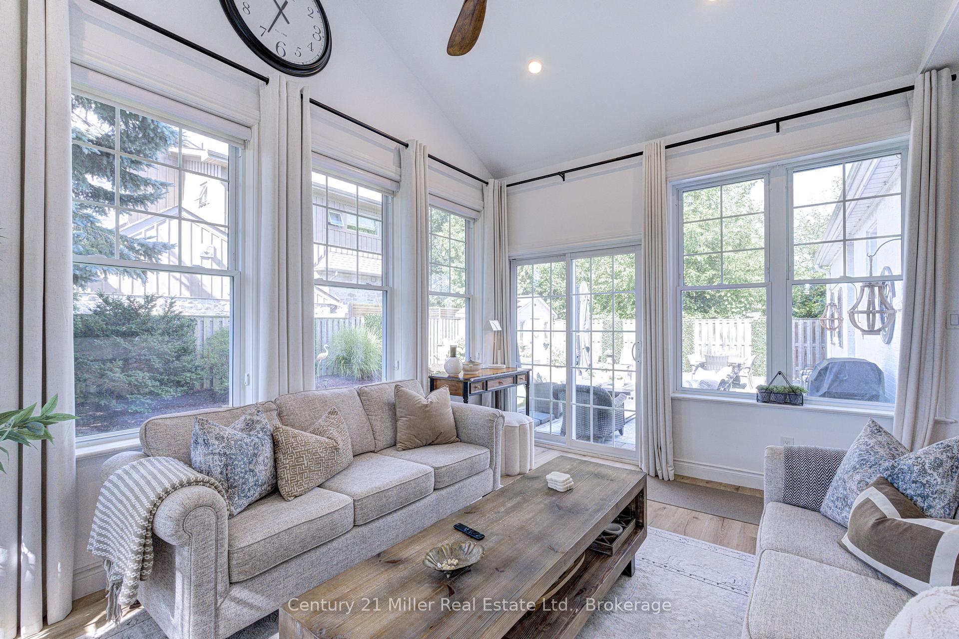 Photo 13 of 934 Danforth Avenue, Burlington, Bayview — HOMEH