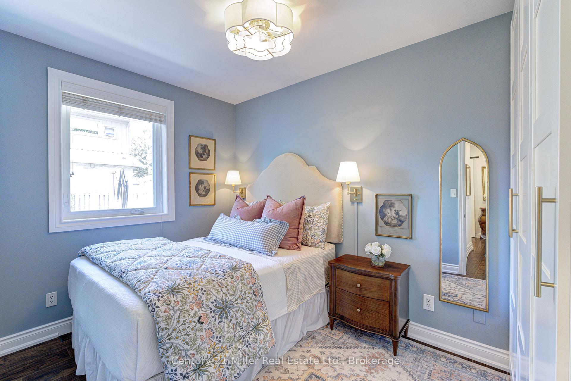 Photo 23 of 934 Danforth Avenue, Burlington, Bayview — HOMEH