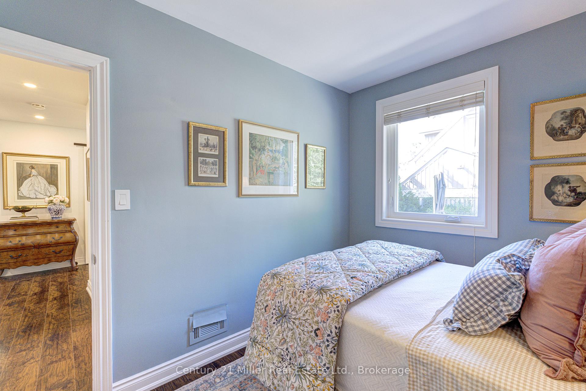 Photo 24 of 934 Danforth Avenue, Burlington, Bayview — HOMEH