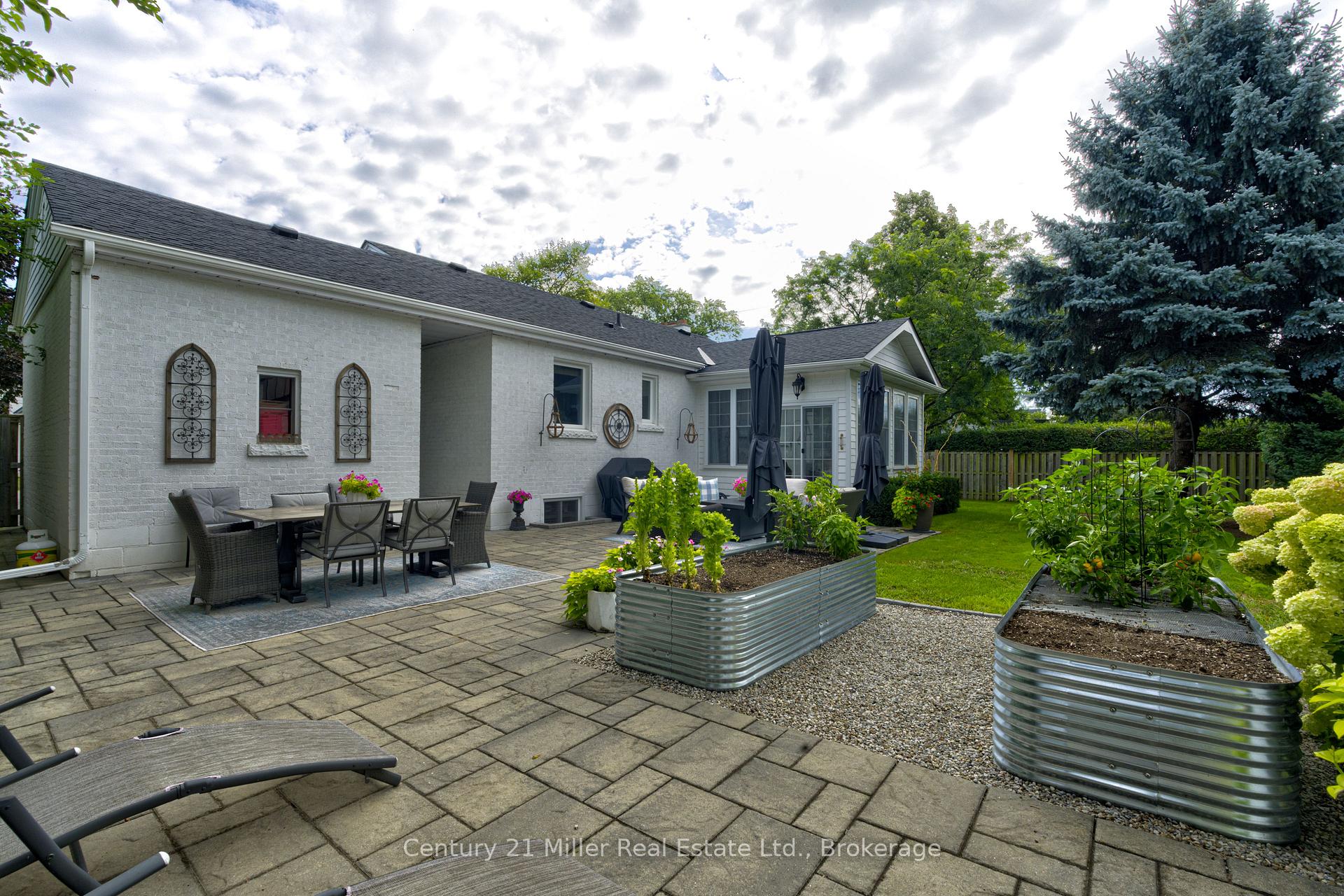Photo 38 of 934 Danforth Avenue, Burlington, Bayview — HOMEH