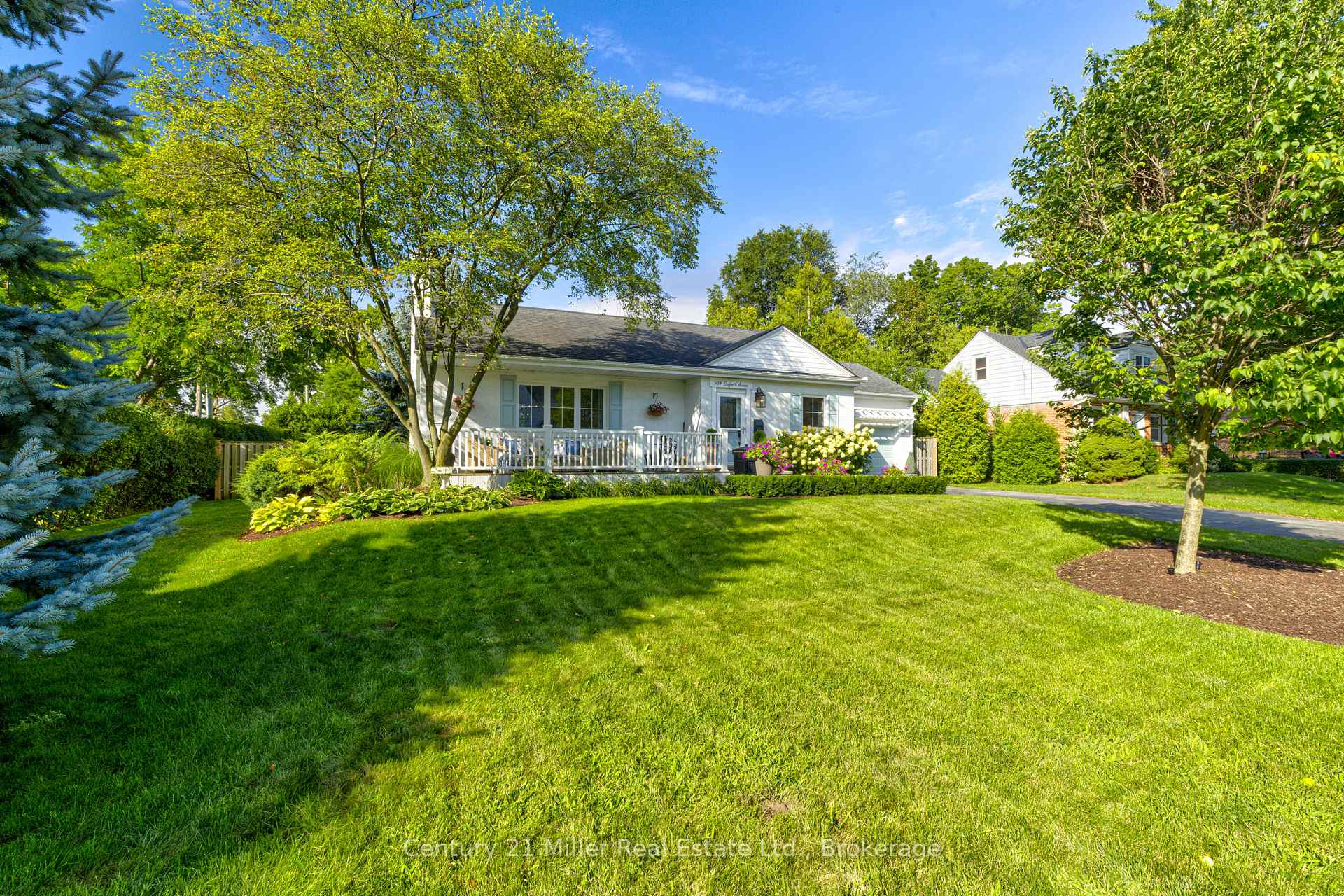 Photo 40 of 934 Danforth Avenue, Burlington, Bayview — HOMEH