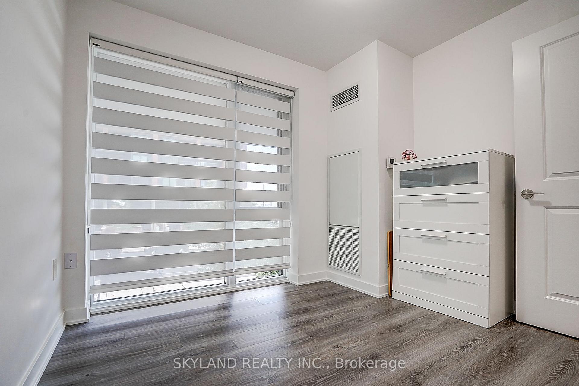 Photo 22 of Unit Th102, 100 Eagle Rock Way, Vaughan, Maple — HOMEH