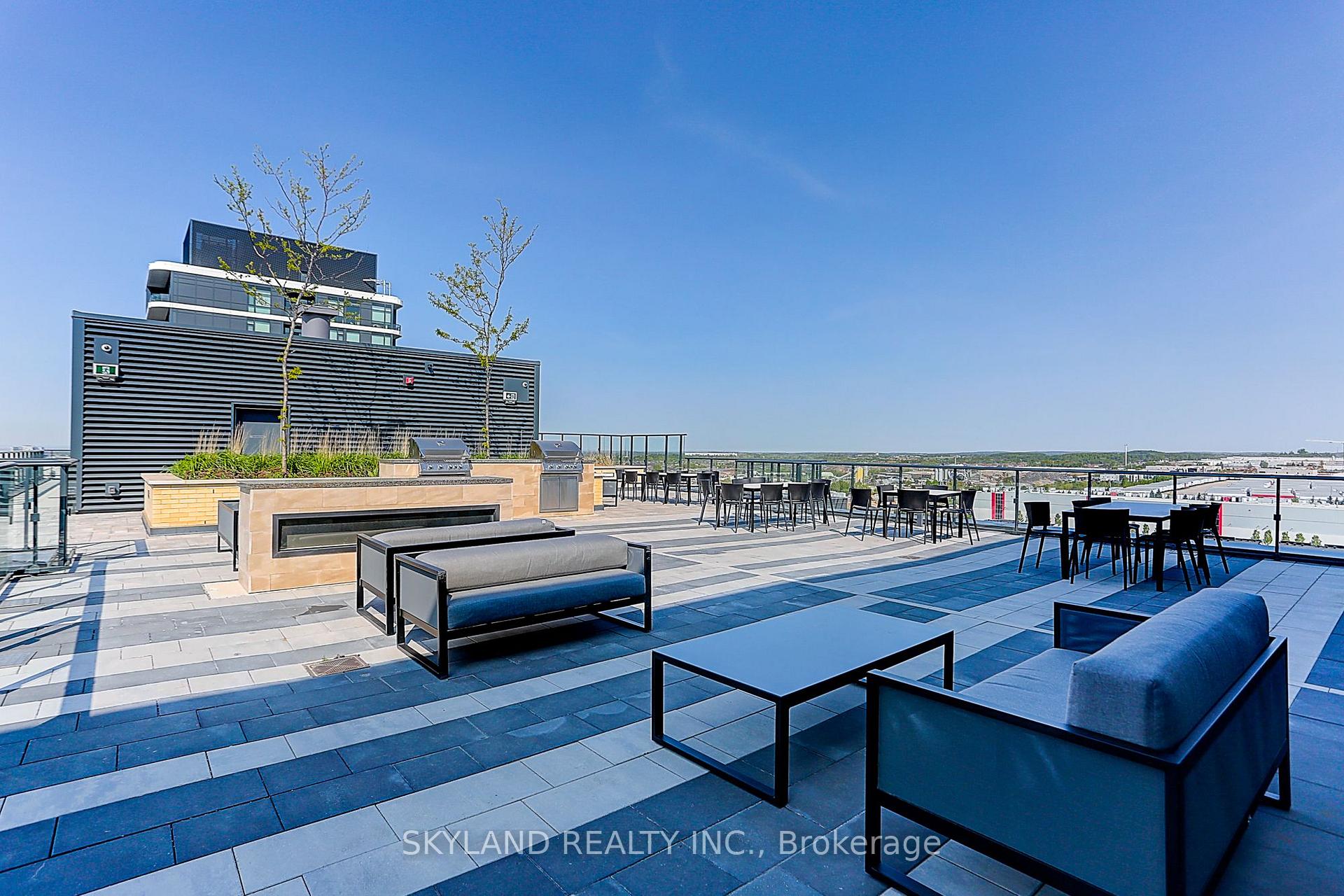 Photo 39 of Unit Th102, 100 Eagle Rock Way, Vaughan, Maple — HOMEH