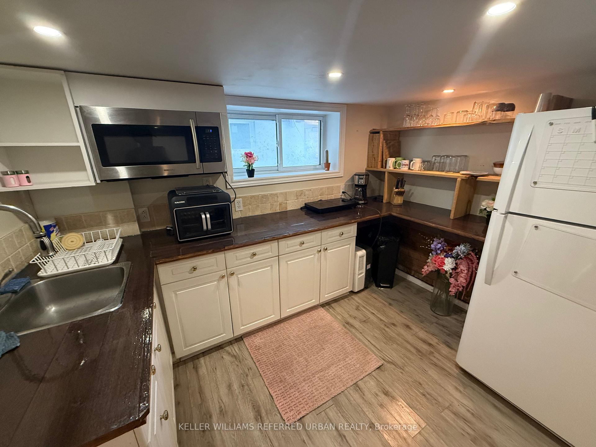 Photo 4 of Unit Bsmt, 23 Algoma Street, Etobicoke, Mimico — HOMEH