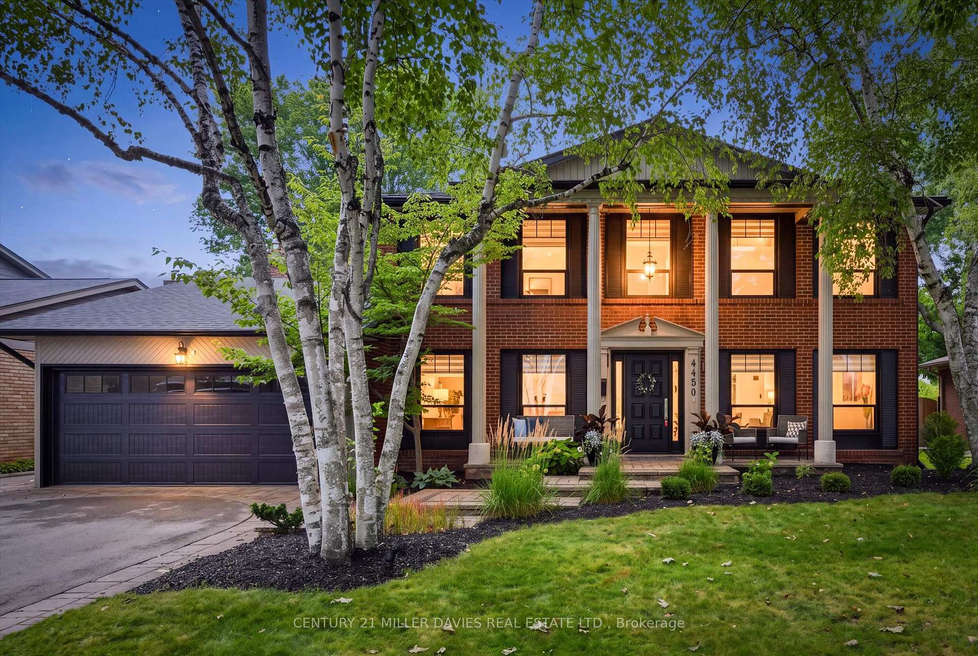 Photo 1 of 4450 Hawthorne Drive, Burlington, Shoreacres — HOMEH
