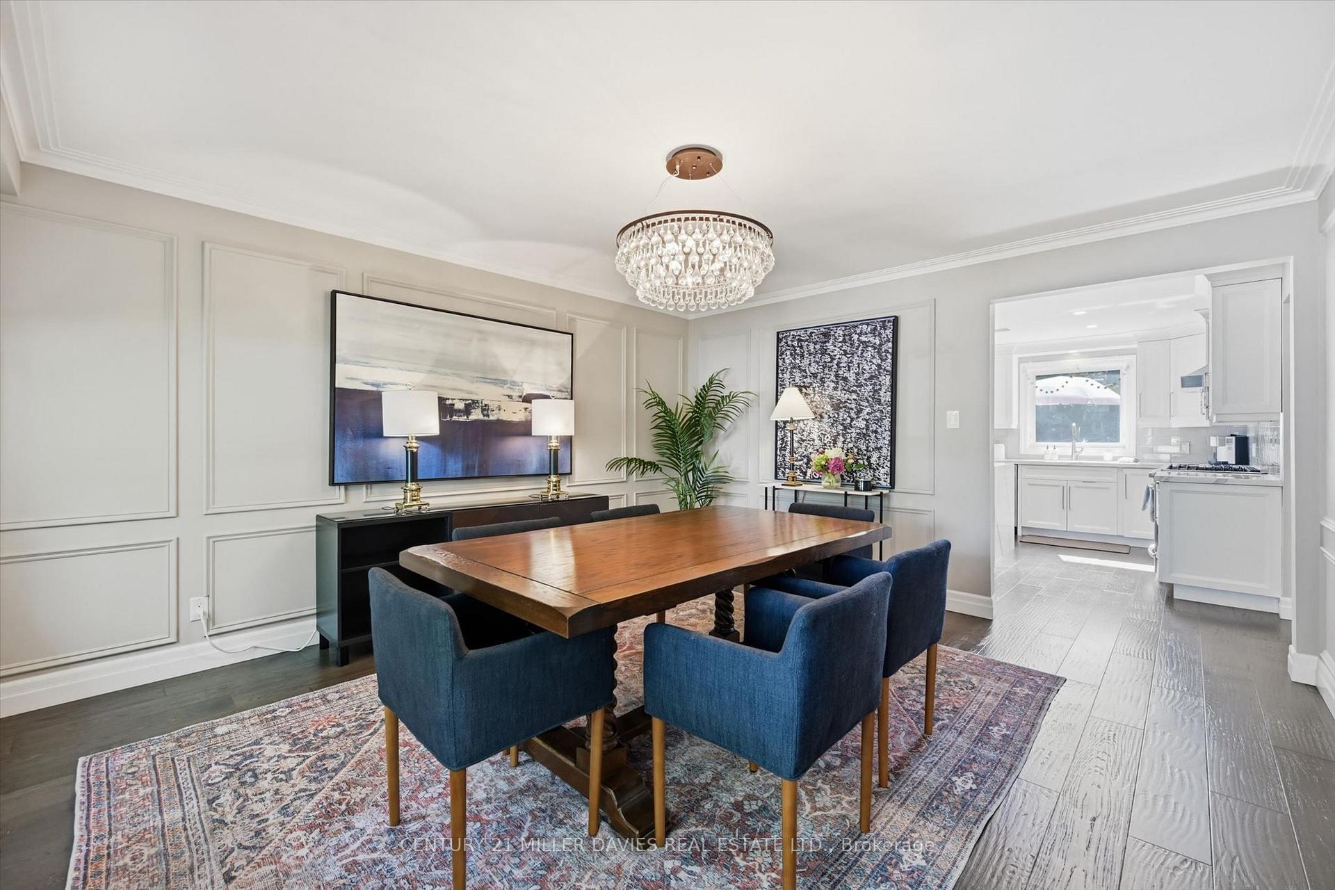 Photo 10 of 4450 Hawthorne Drive, Burlington, Shoreacres — HOMEH