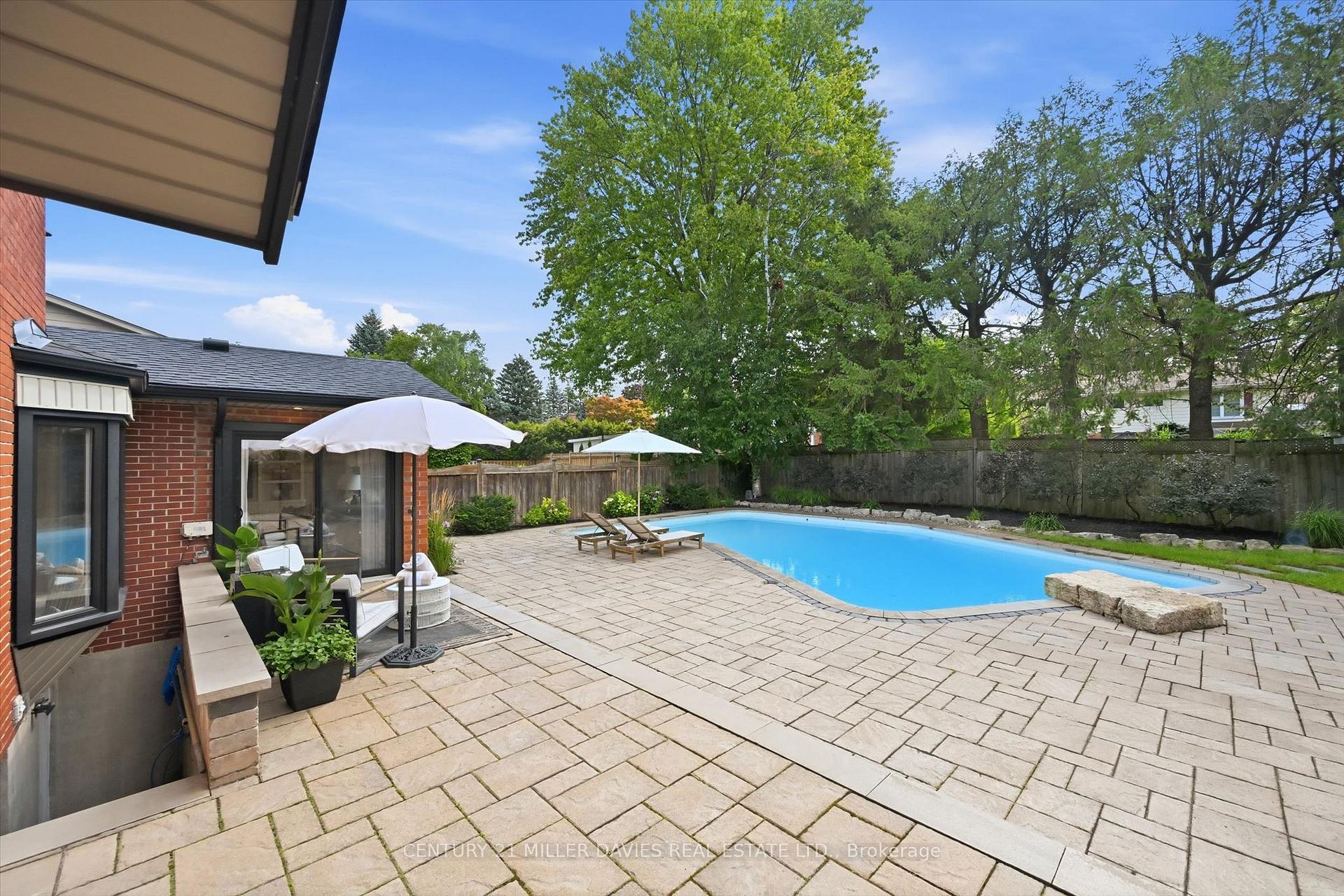 Photo 42 of 4450 Hawthorne Drive, Burlington, Shoreacres — HOMEH