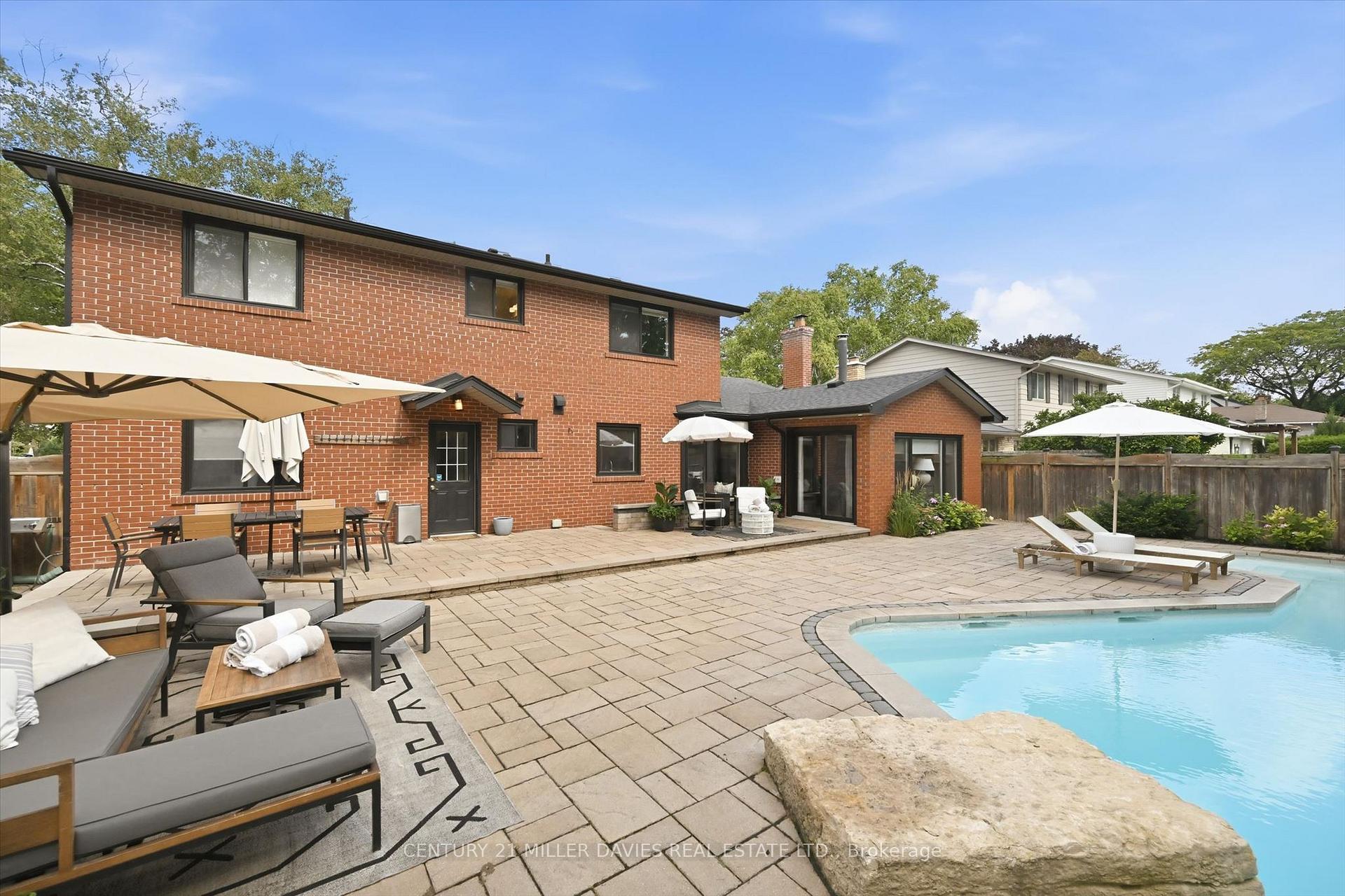 Photo 43 of 4450 Hawthorne Drive, Burlington, Shoreacres — HOMEH