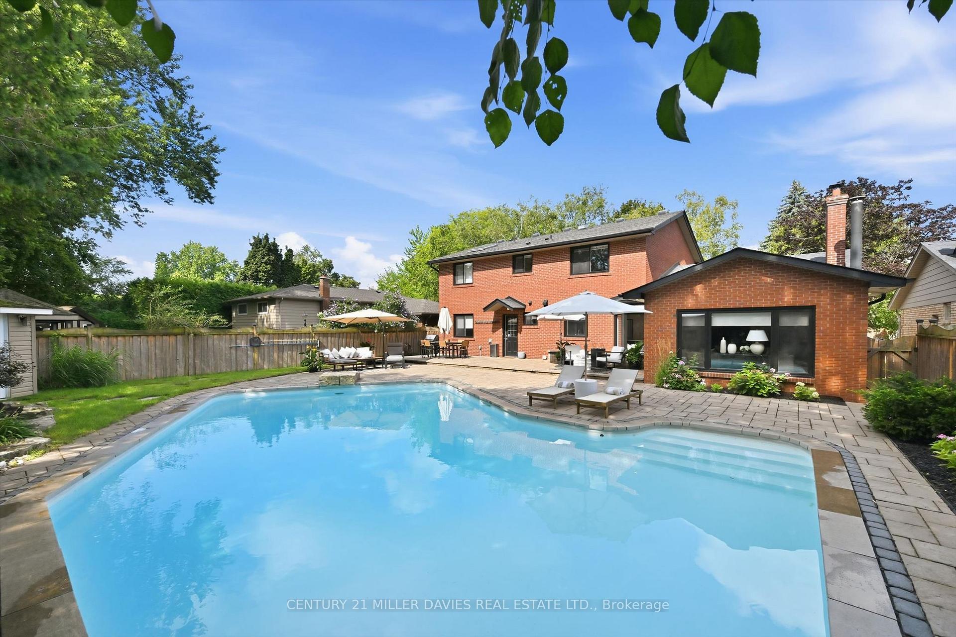 Photo 45 of 4450 Hawthorne Drive, Burlington, Shoreacres — HOMEH
