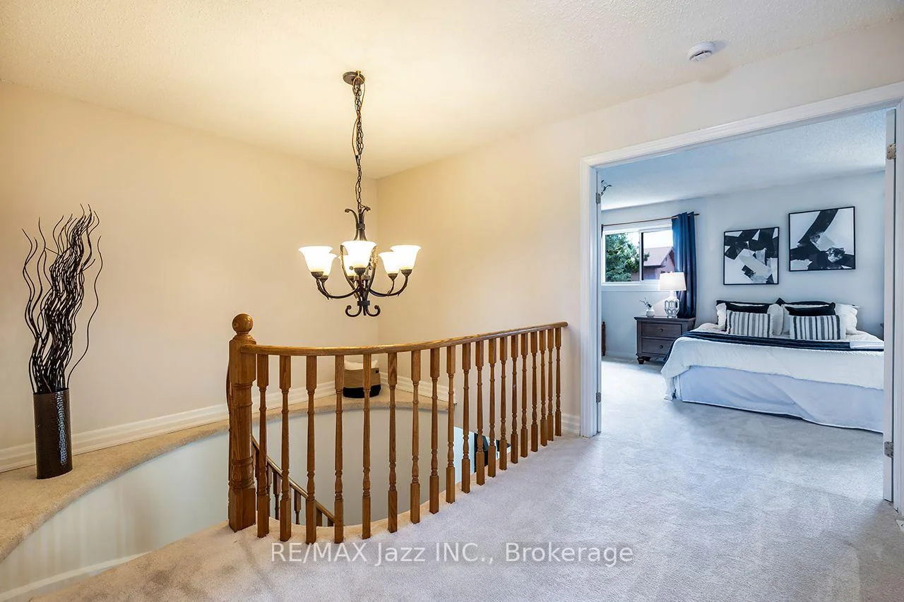 Photo 41 of 621 Flavelle Court, Pickering, Amberlea — HOMEH