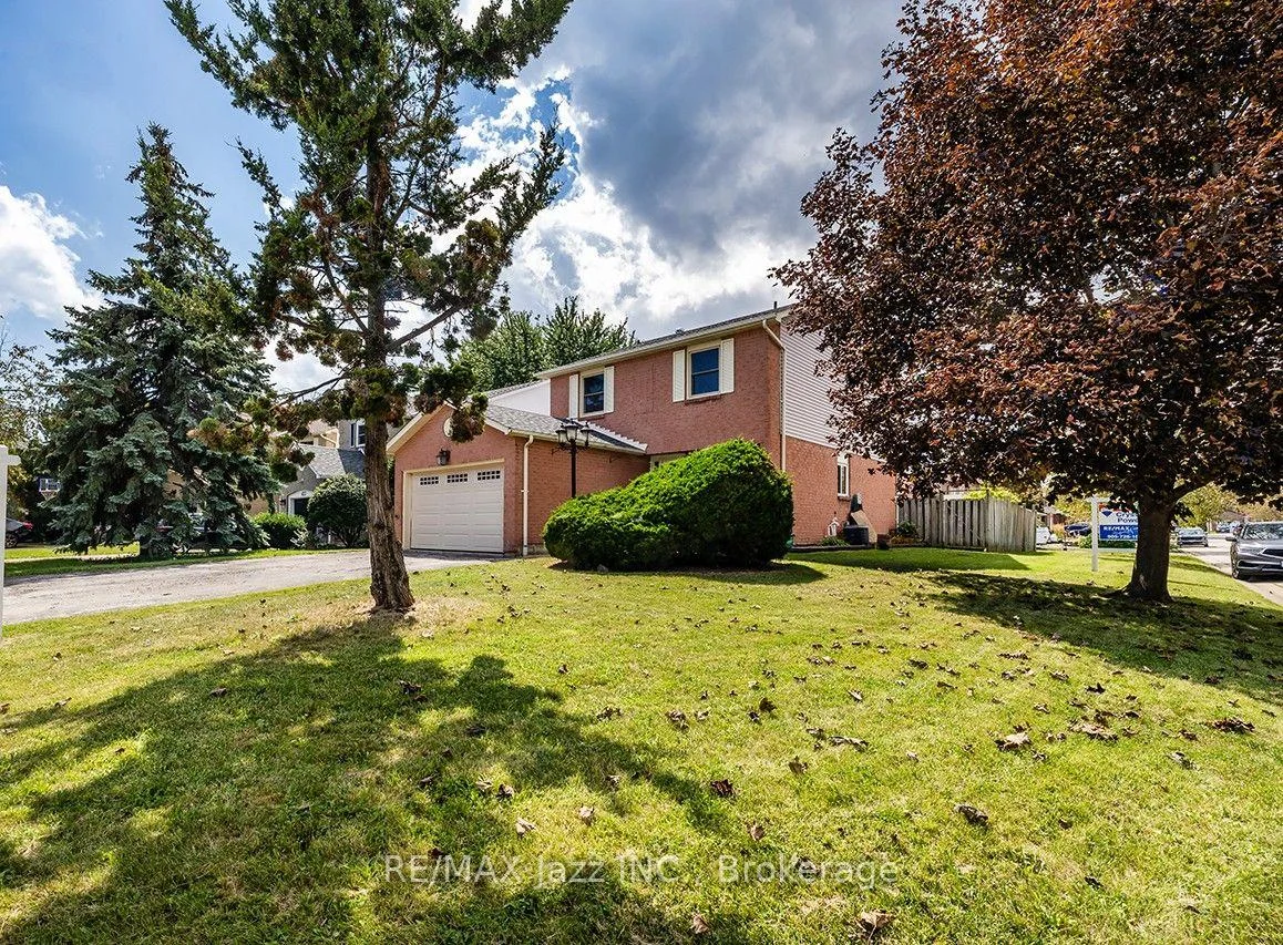 Photo 53 of 621 Flavelle Court, Pickering, Amberlea — HOMEH