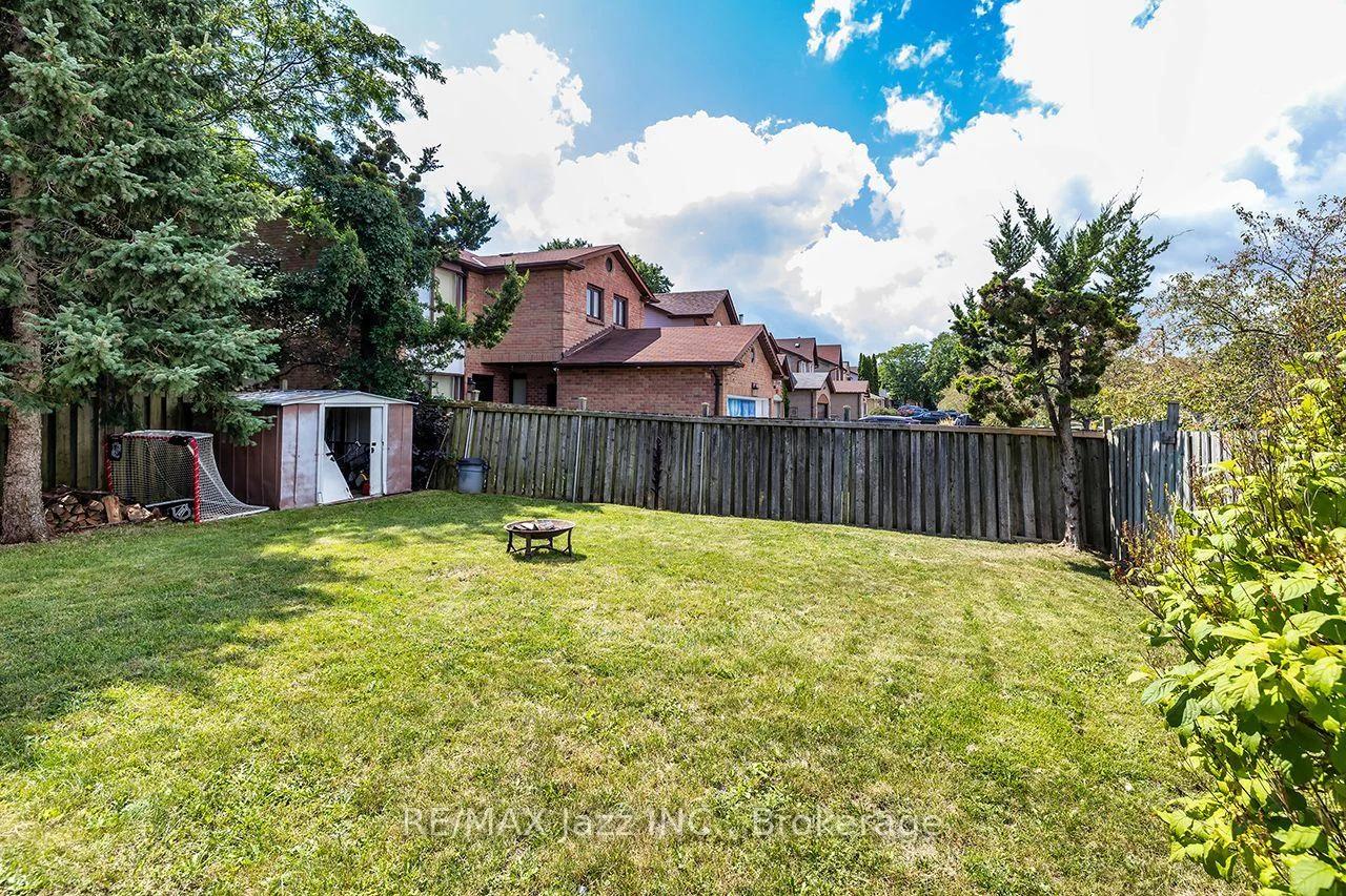 Photo 52 of 621 Flavelle Court, Pickering, Amberlea — HOMEH