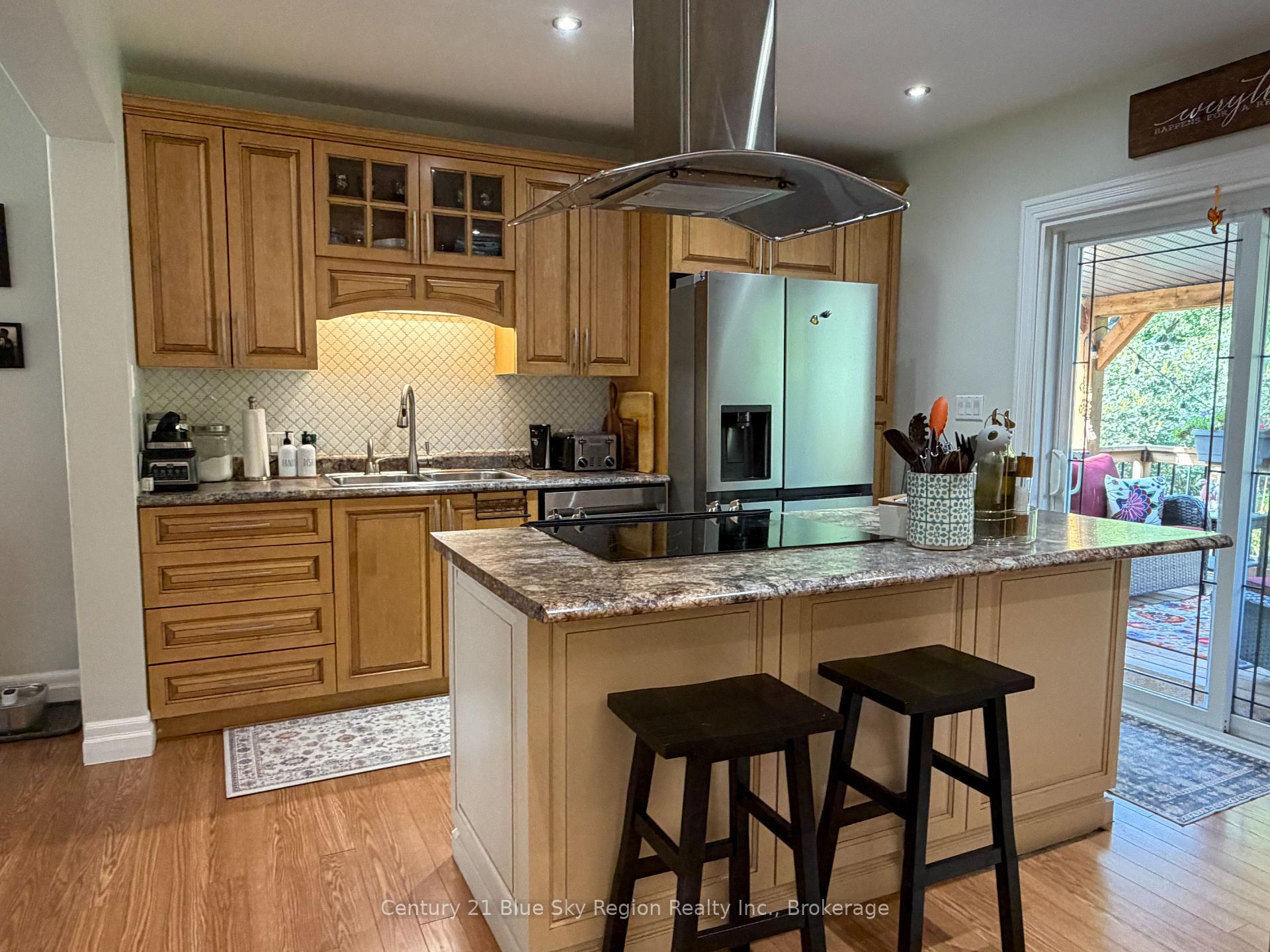 Photo 6 of 116 Campbell Avenue, North Bay, Ferris — HOMEH
