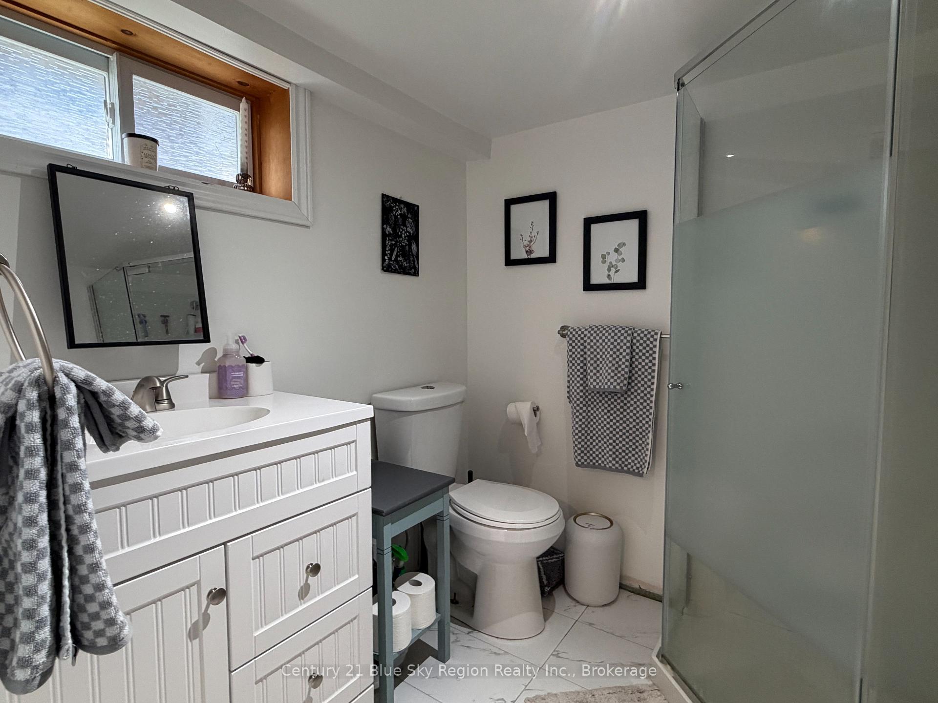 Photo 16 of 116 Campbell Avenue, North Bay, Ferris — HOMEH