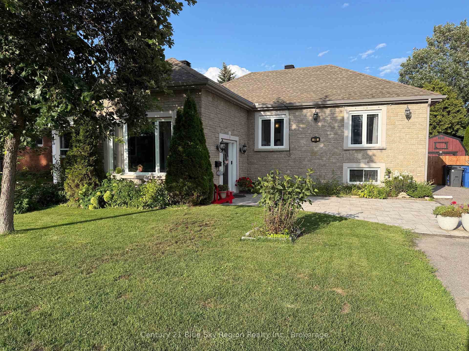 Photo 27 of 116 Campbell Avenue, North Bay, Ferris — HOMEH