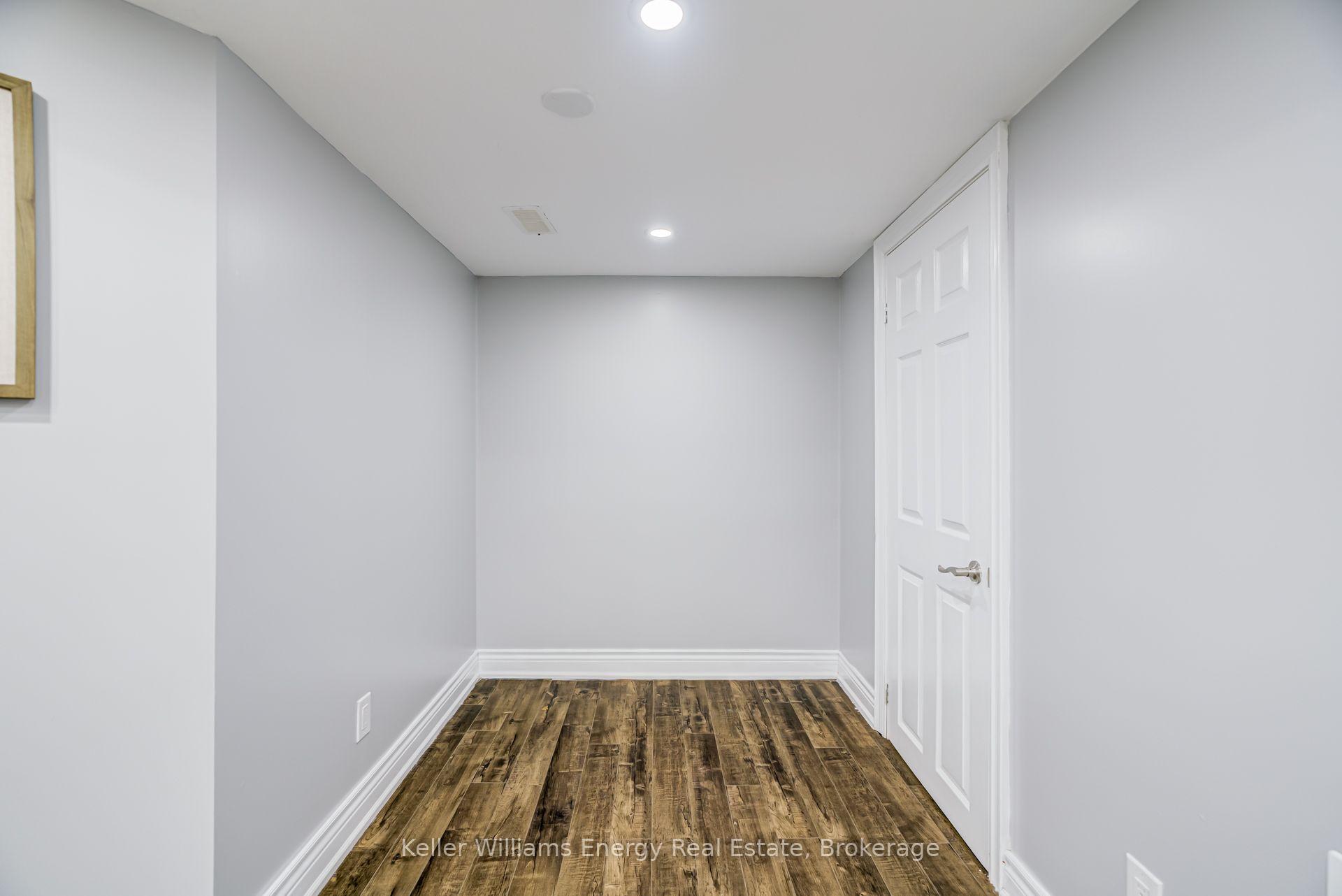 Photo 37 of 1342 Harlstone Crescent, Oshawa, Taunton — HOMEH