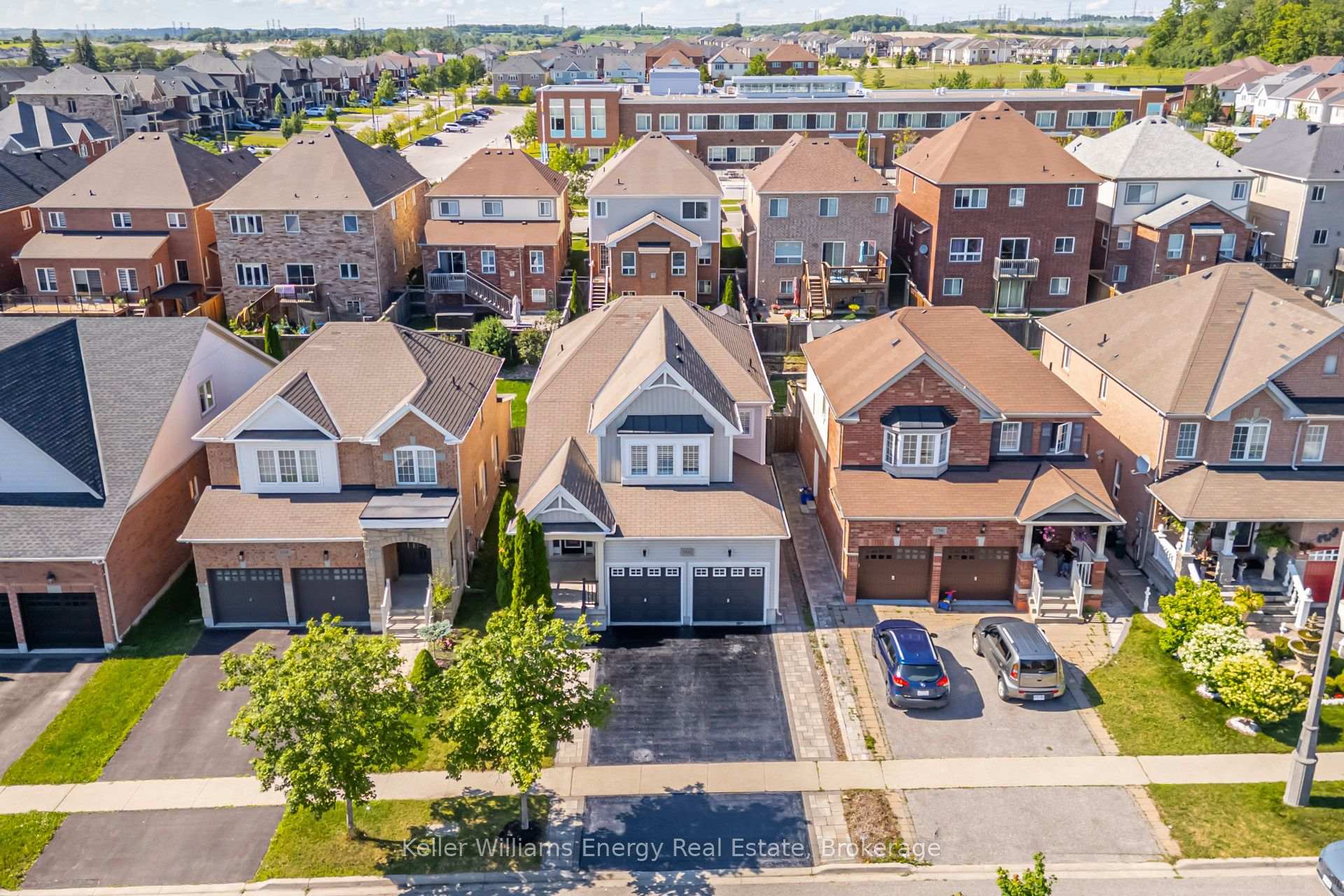 Photo 47 of 1342 Harlstone Crescent, Oshawa, Taunton — HOMEH