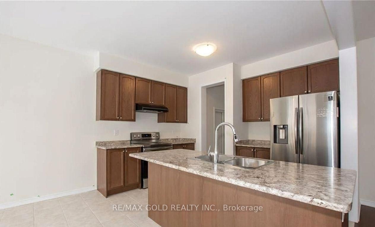Photo 8 of 8005 Odell Crescent, Niagara Falls, Brown — HOMEH