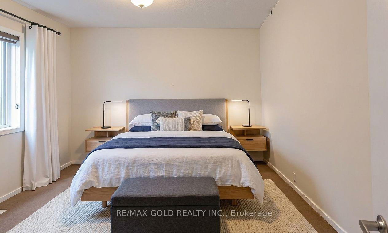 Photo 19 of 8005 Odell Crescent, Niagara Falls, Brown — HOMEH
