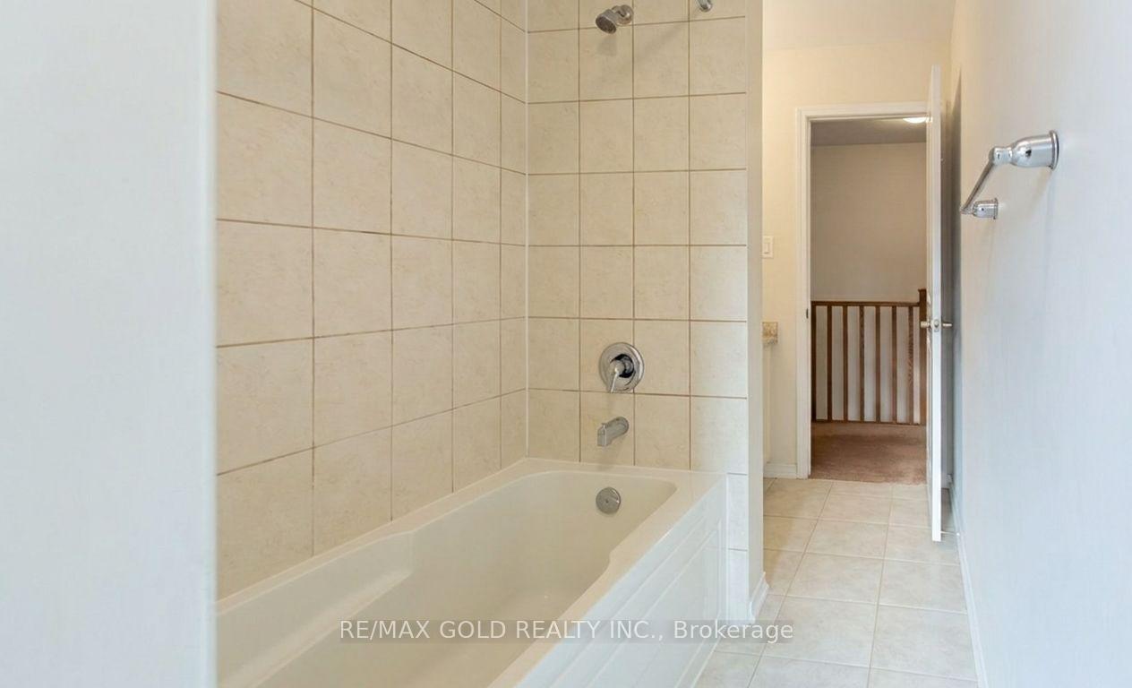Photo 20 of 8005 Odell Crescent, Niagara Falls, Brown — HOMEH