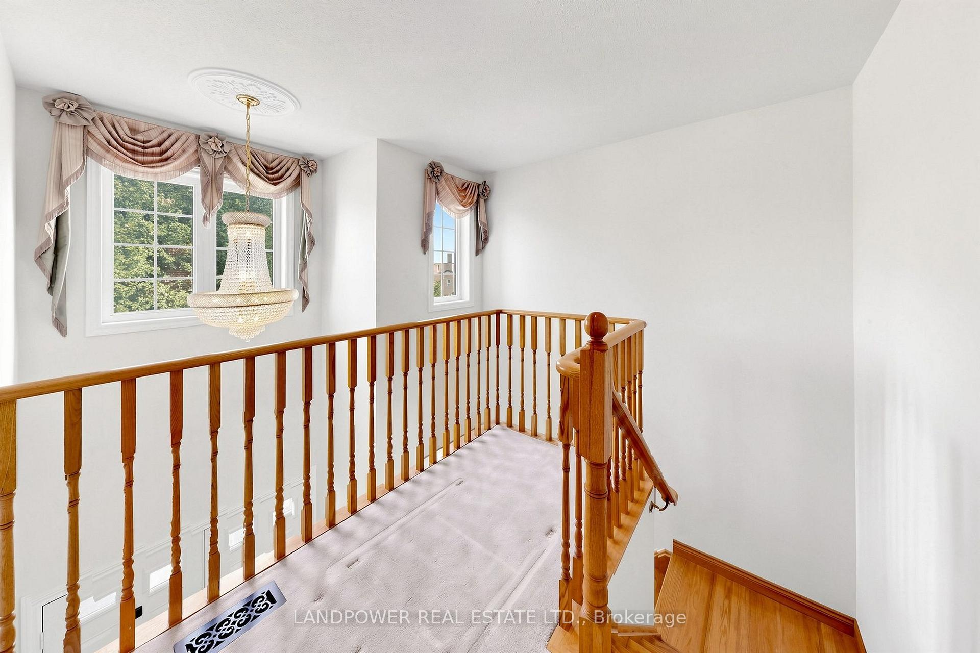 Photo 9 of 193 Helen Avenue, Markham, Village Green-South Unionville — HOMEH
