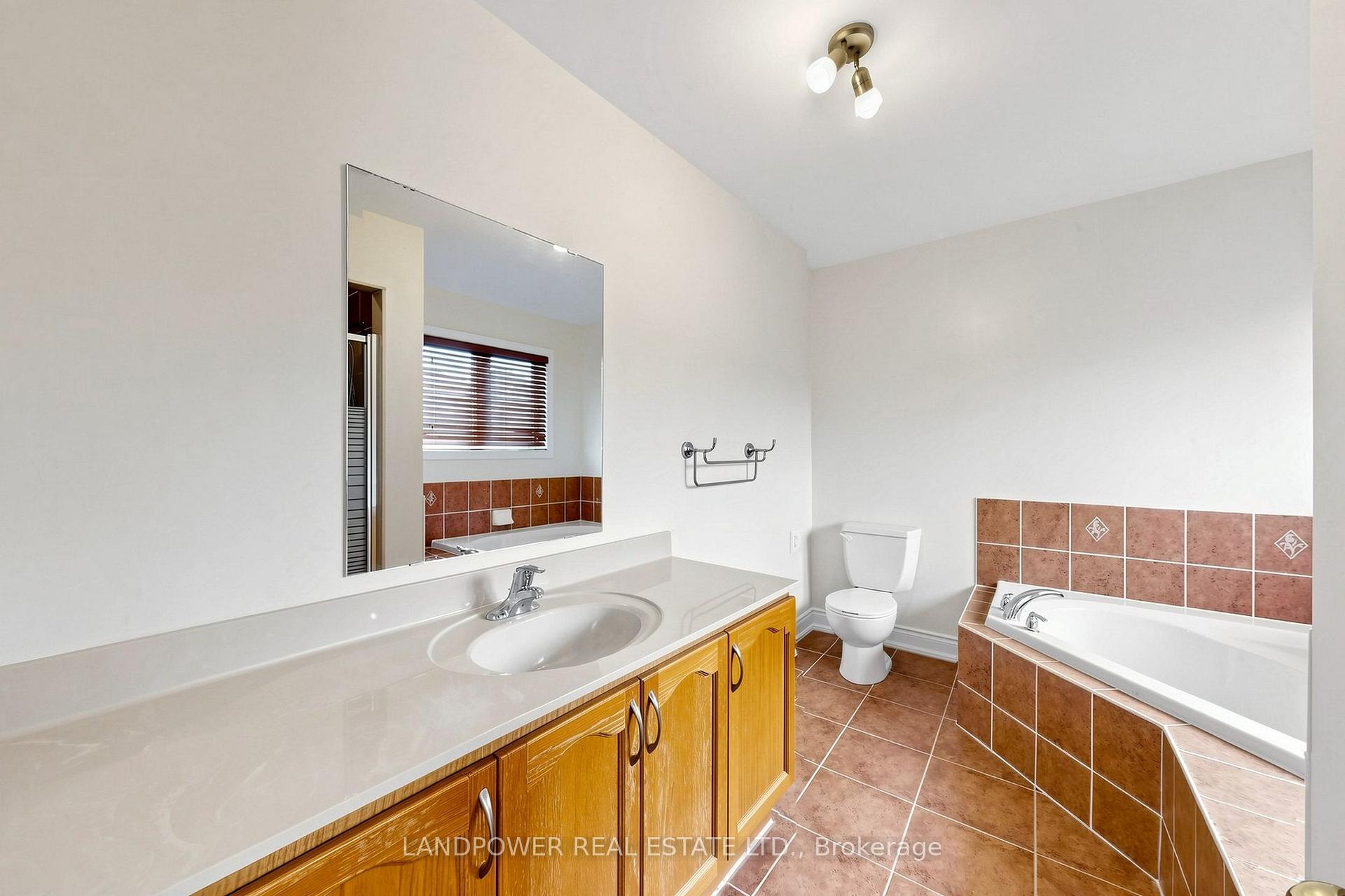 Photo 14 of 193 Helen Avenue, Markham, Village Green-South Unionville — HOMEH