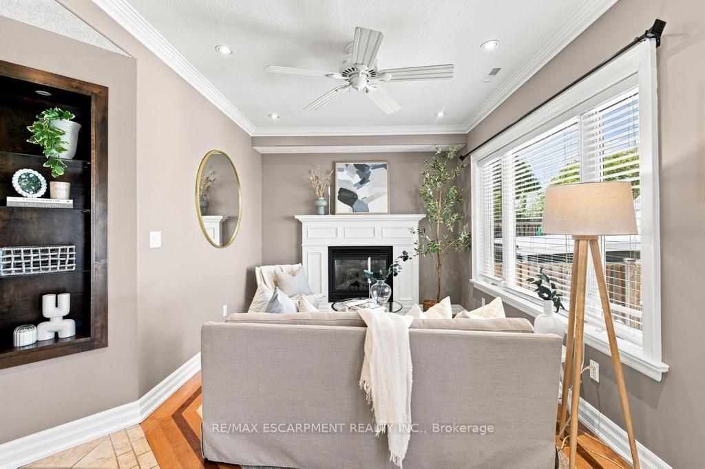Photo 11 of 105 Munn Street, Hamilton, Raleigh — HOMEH