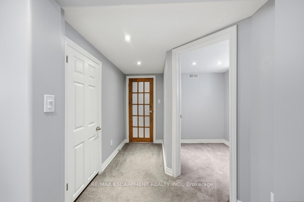 Photo 21 of 105 Munn Street, Hamilton, Raleigh — HOMEH