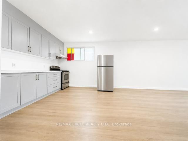 Photo 16 of 20 King Street E, Oshawa, Central — HOMEH