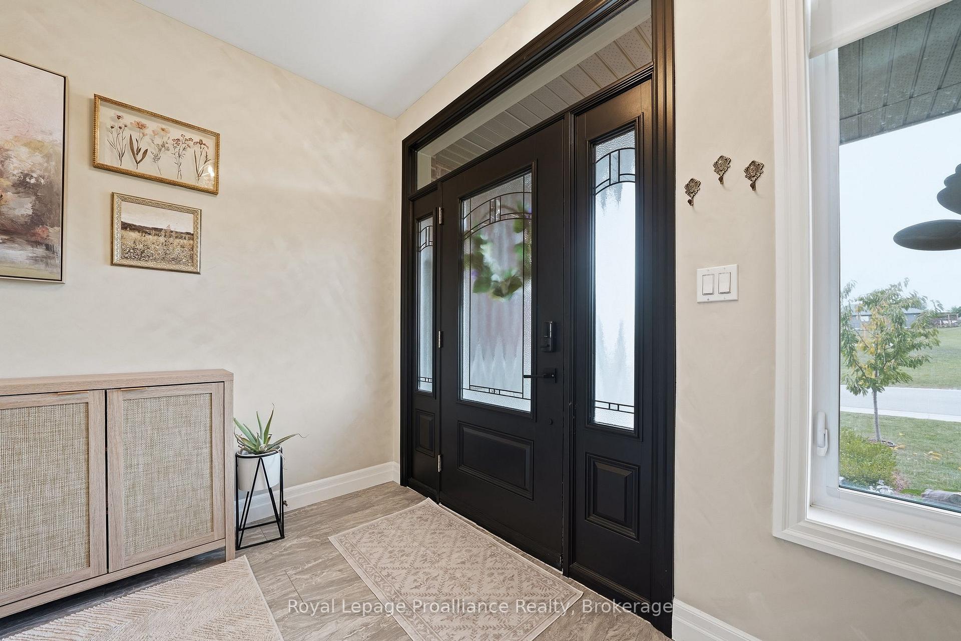 Photo 6 of 92 Northumberland Boulevard, Quinte West, Murray Ward — HOMEH