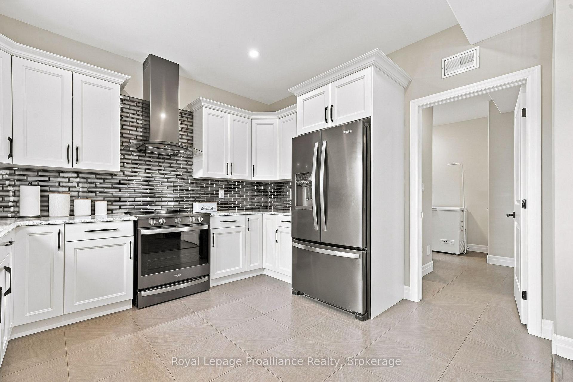 Photo 14 of 92 Northumberland Boulevard, Quinte West, Murray Ward — HOMEH