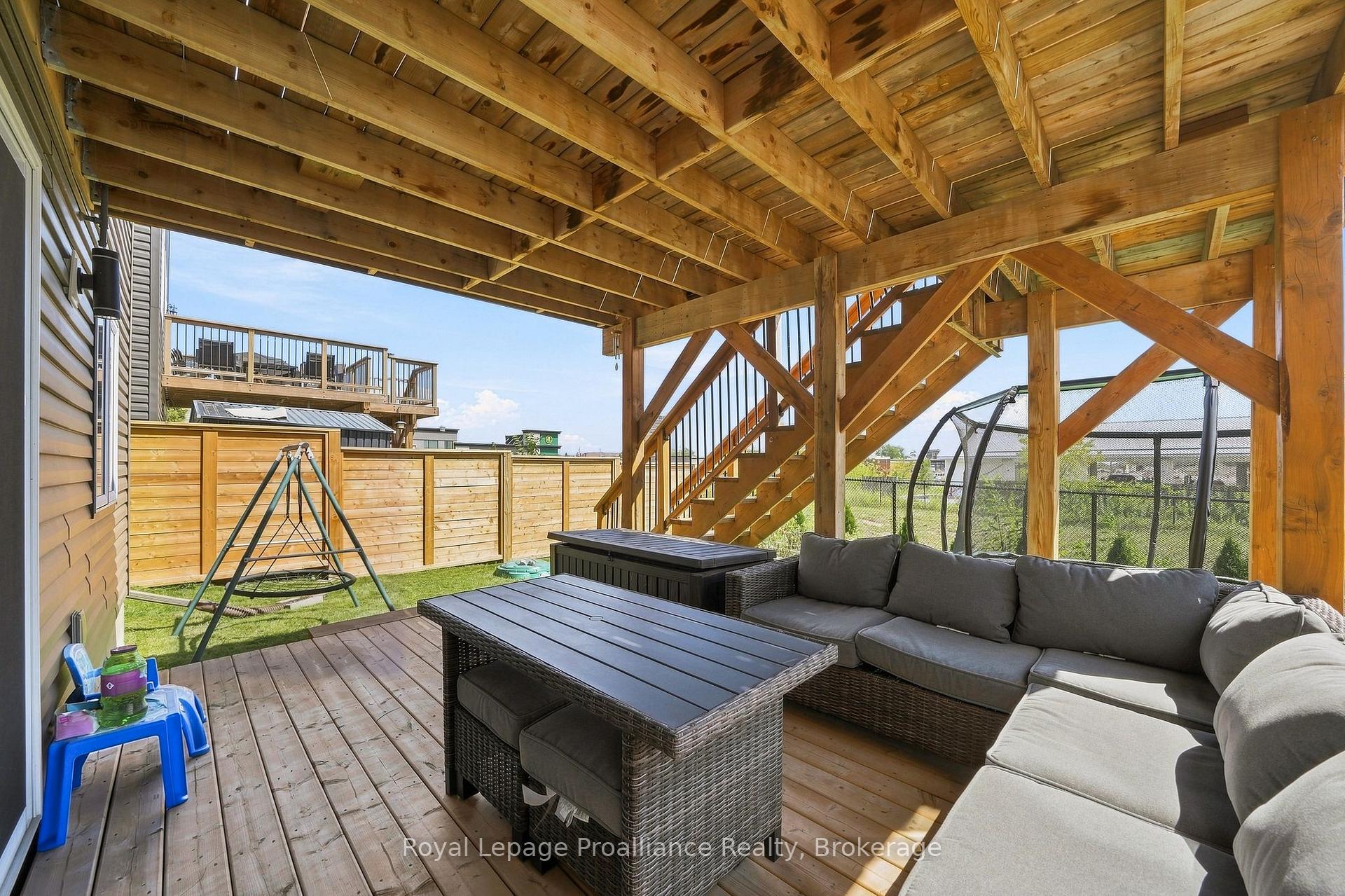 Photo 49 of 92 Northumberland Boulevard, Quinte West, Murray Ward — HOMEH