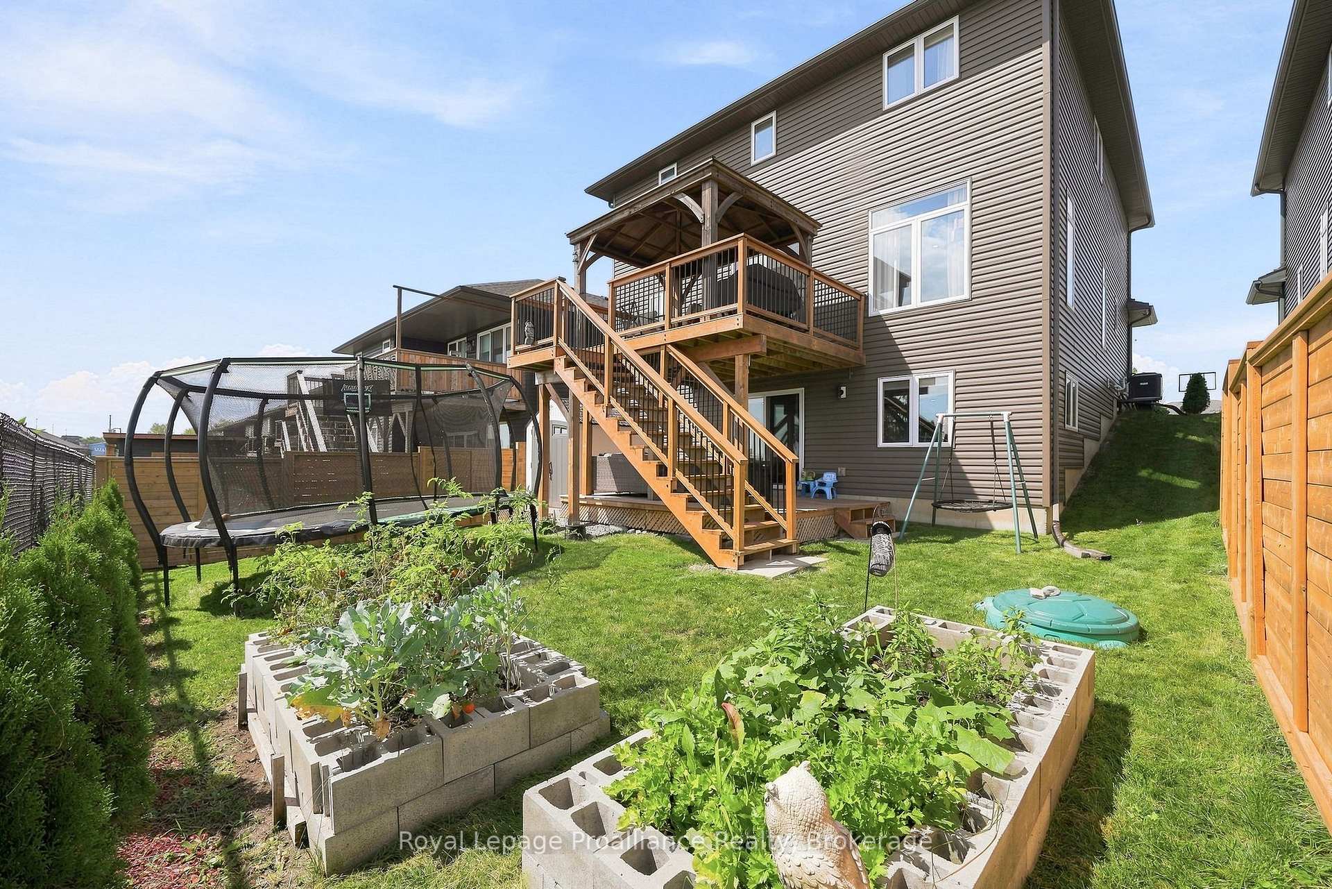 Photo 50 of 92 Northumberland Boulevard, Quinte West, Murray Ward — HOMEH